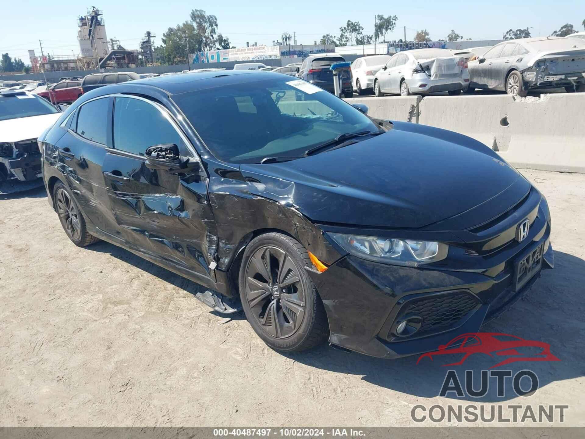 HONDA CIVIC 2018 - SHHFK7H5XJU431878