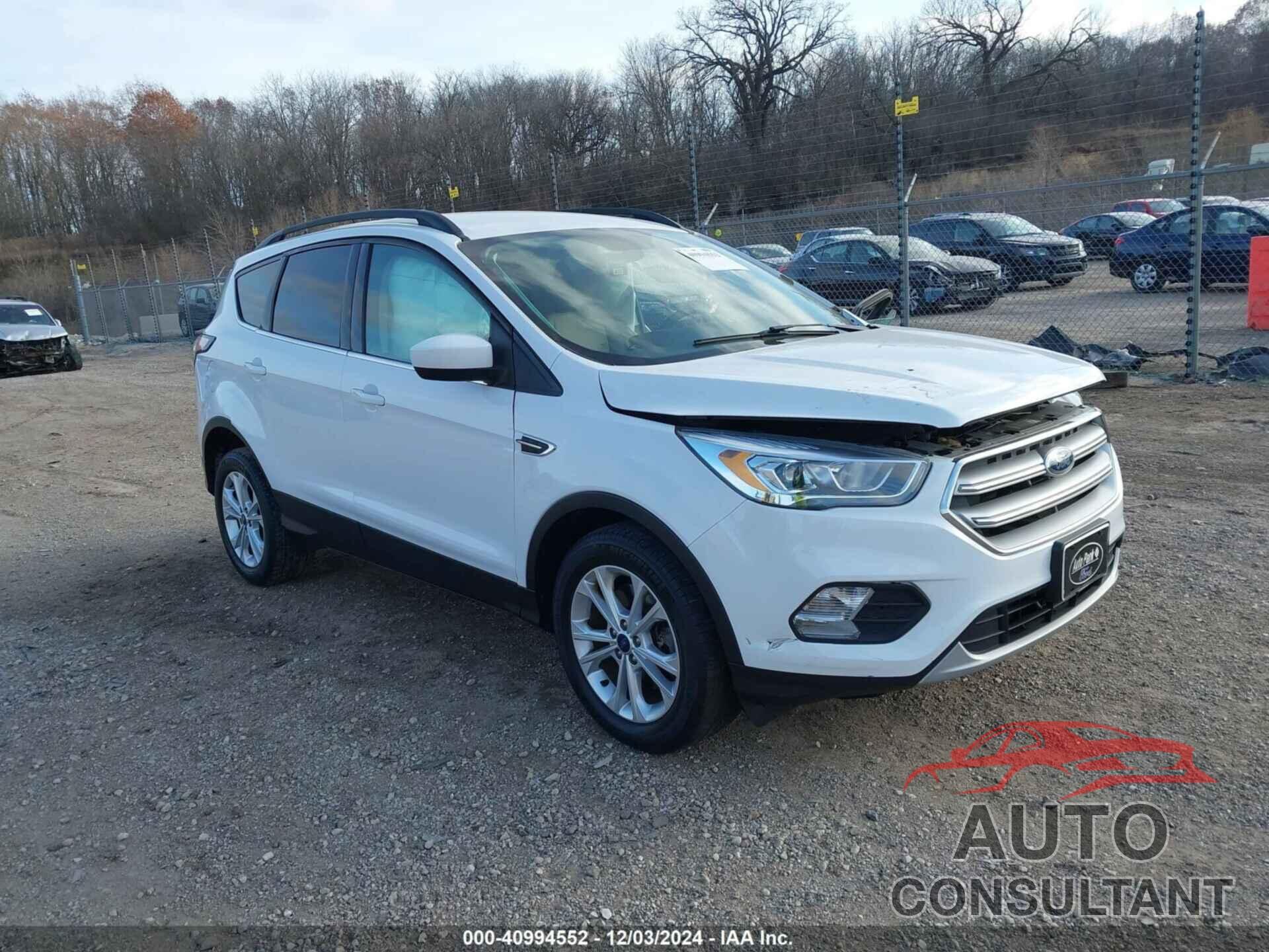 FORD ESCAPE 2017 - 1FMCU9GD0HUC07602