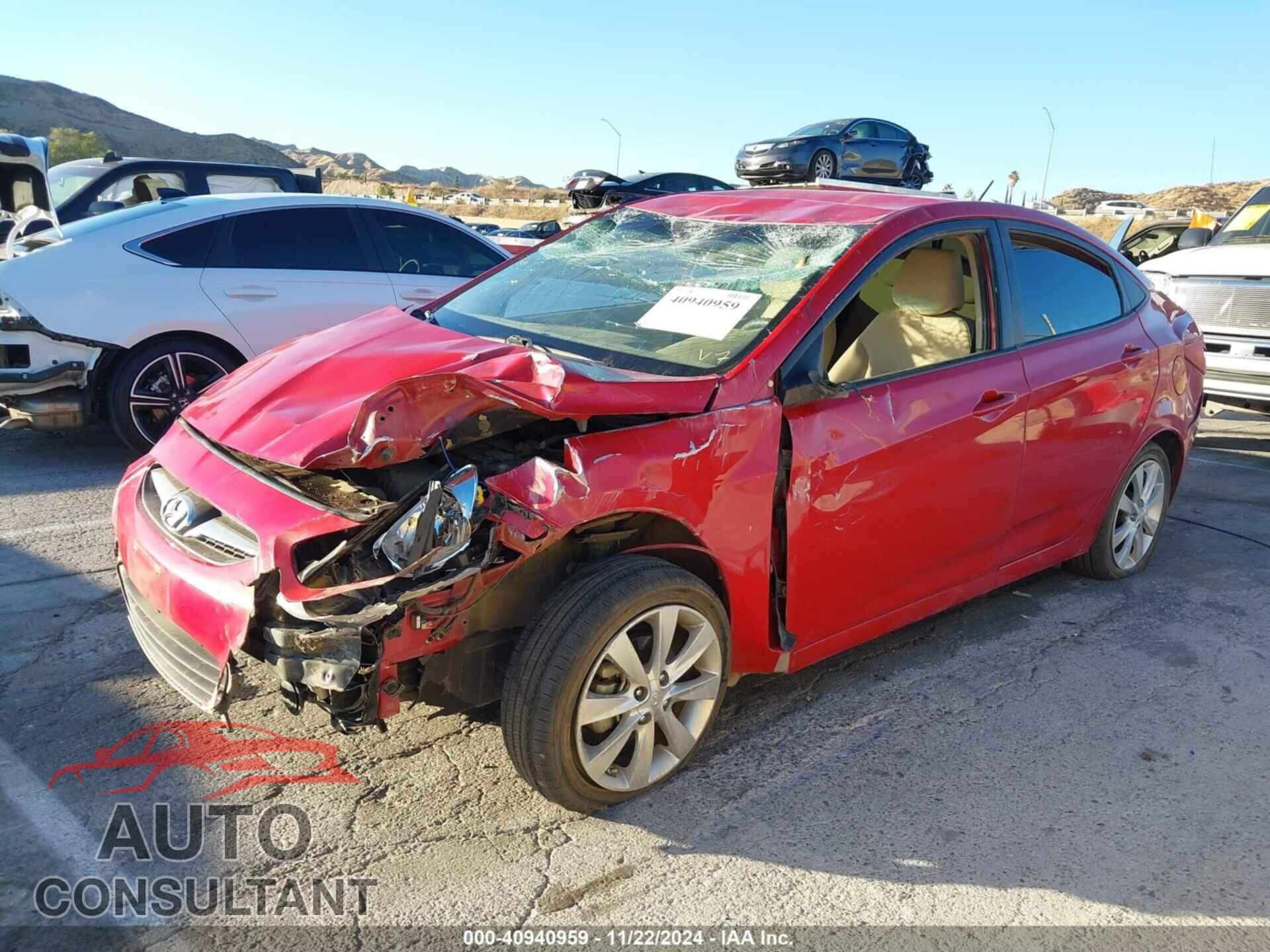 HYUNDAI ACCENT 2013 - KMHCU4AE1DU284087