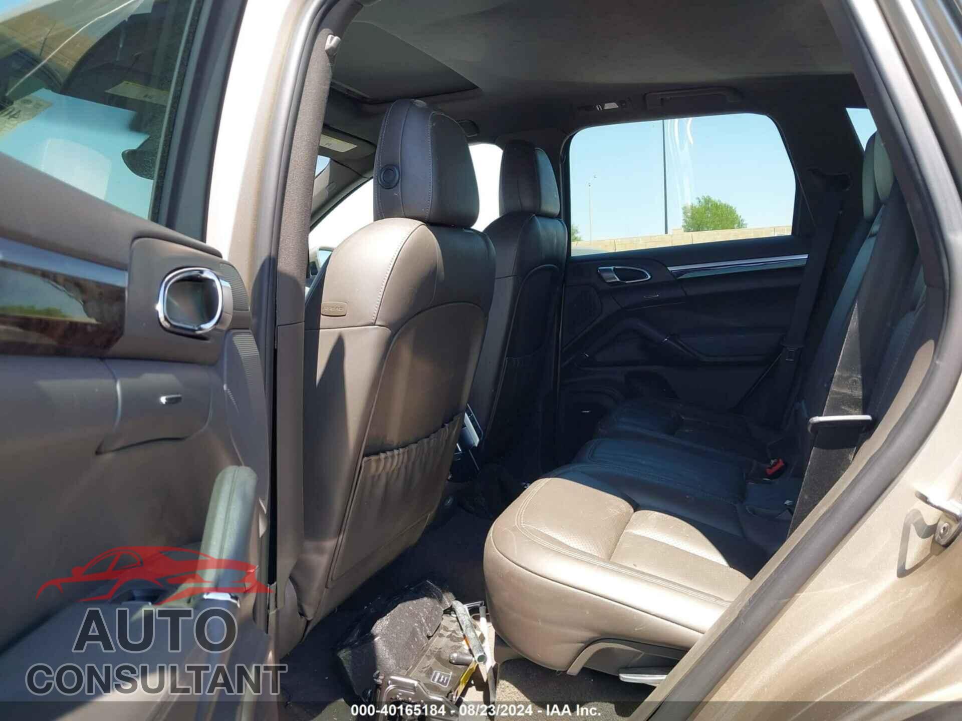 PORSCHE CAYENNE 2016 - WP1AA2A22GLA04295
