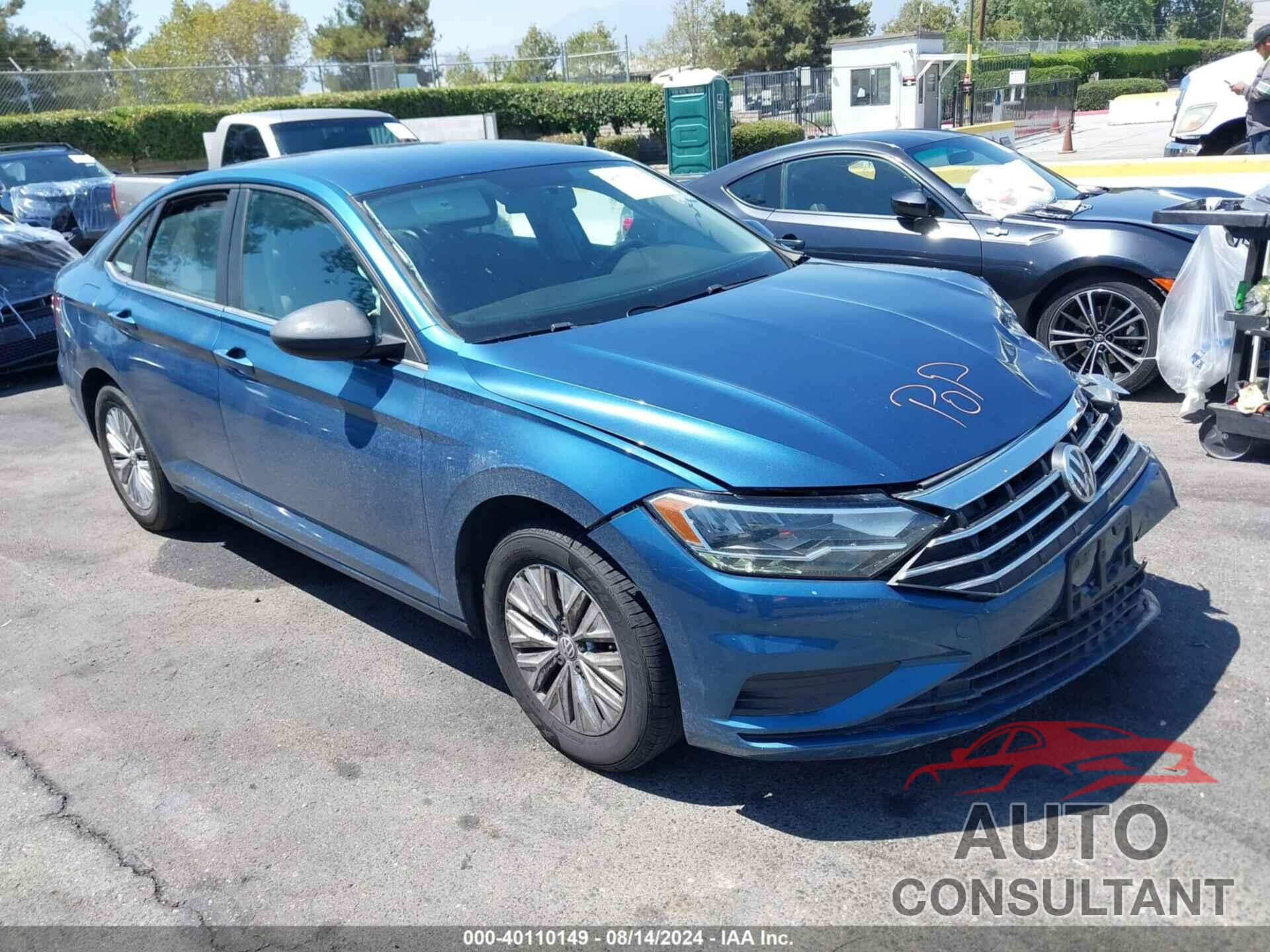 VOLKSWAGEN JETTA 2019 - 3VWC57BU4KM170981