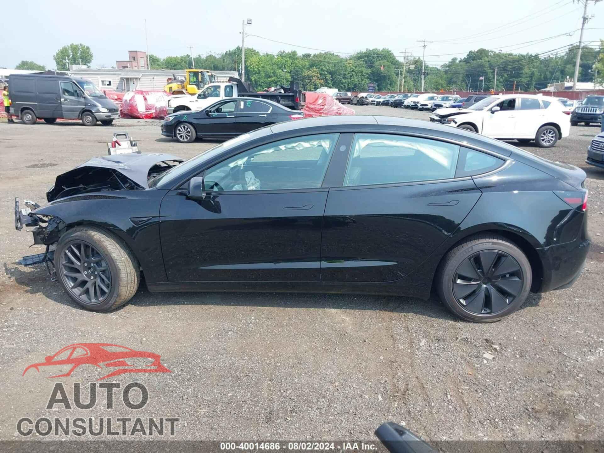 TESLA MODEL 3 2024 - 5YJ3E1EB9RF792307