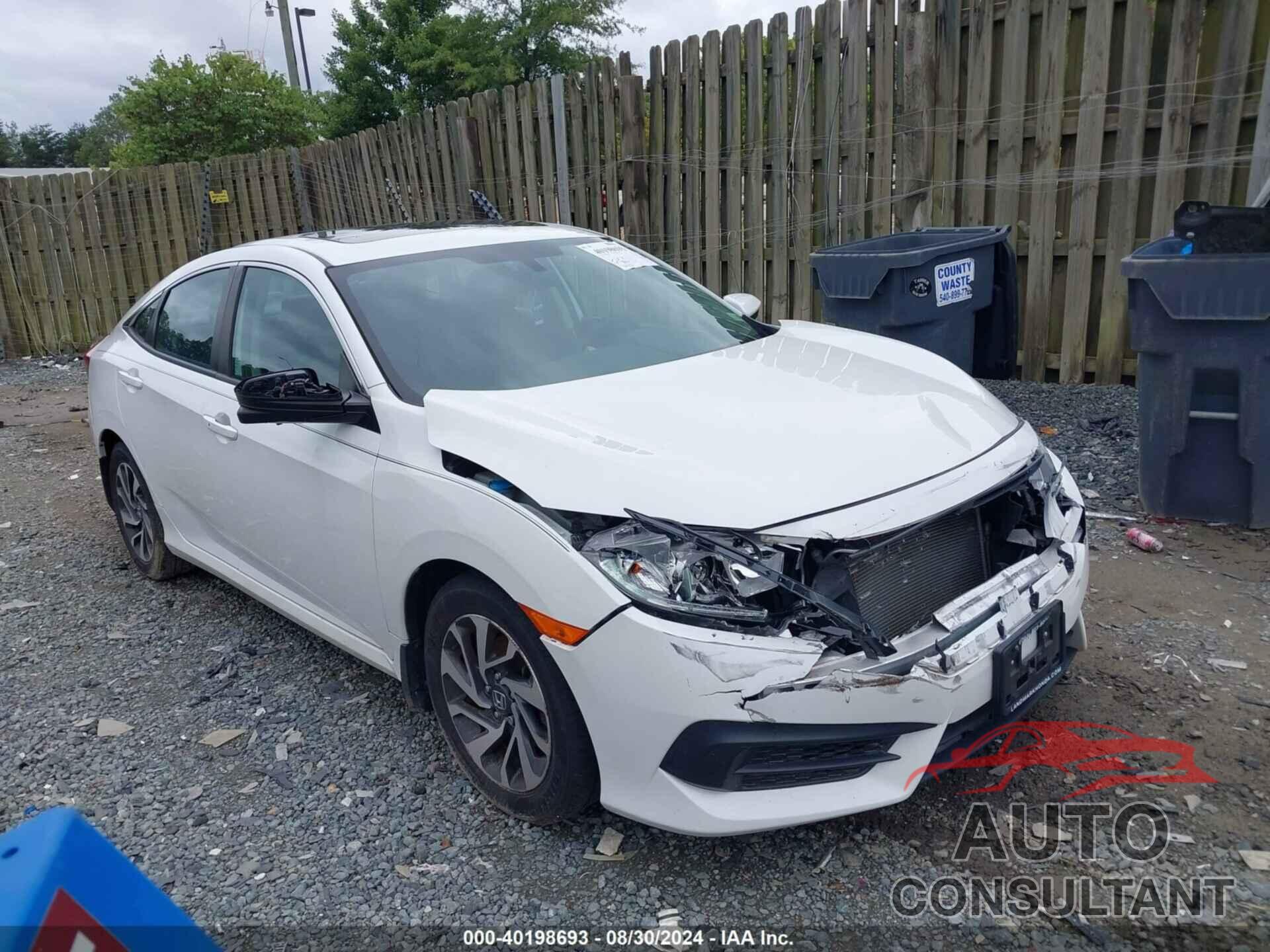 HONDA CIVIC 2018 - 2HGFC2F71JH557466