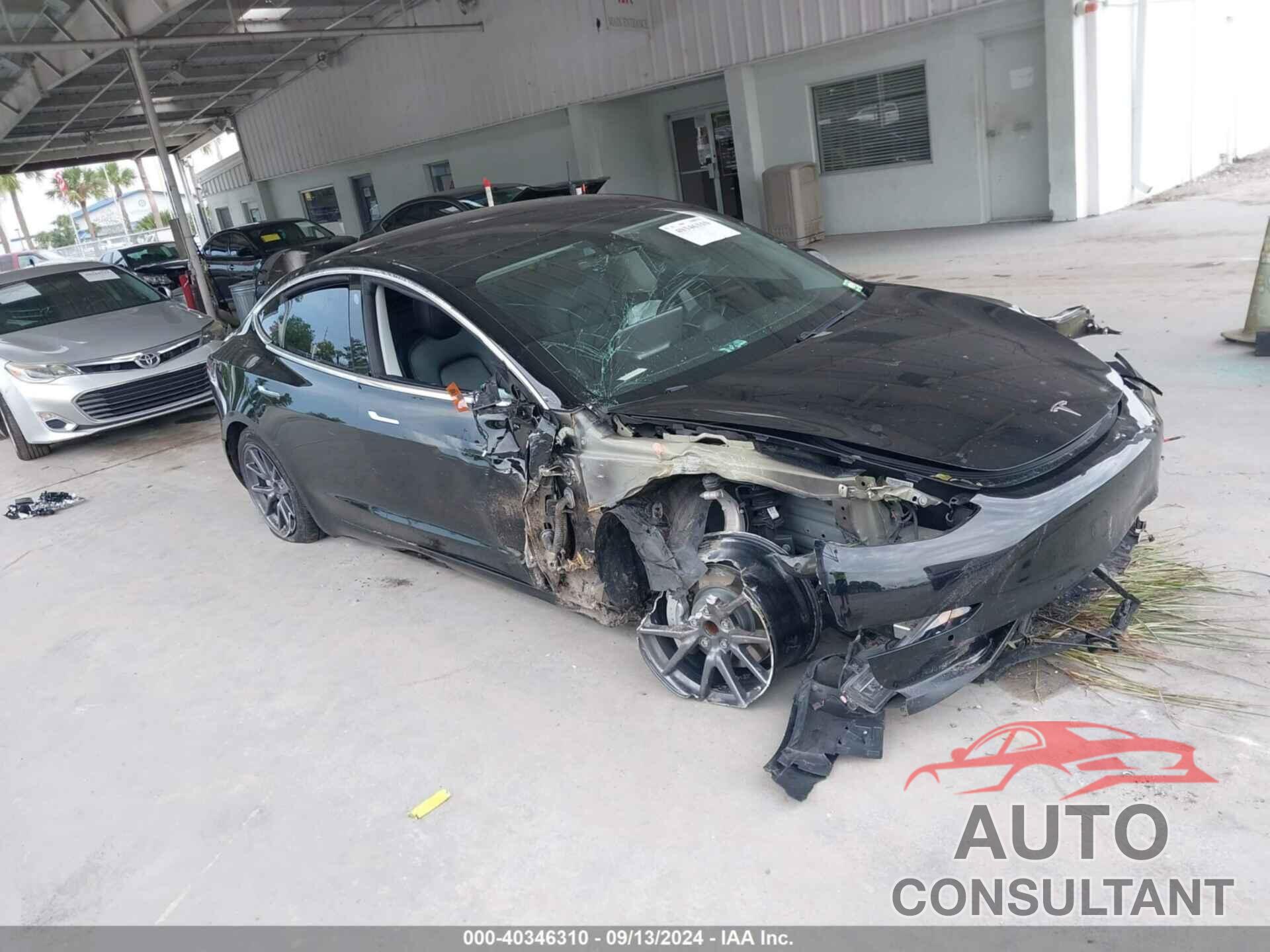 TESLA MODEL 3 2018 - 5YJ3E1EA2JF156677