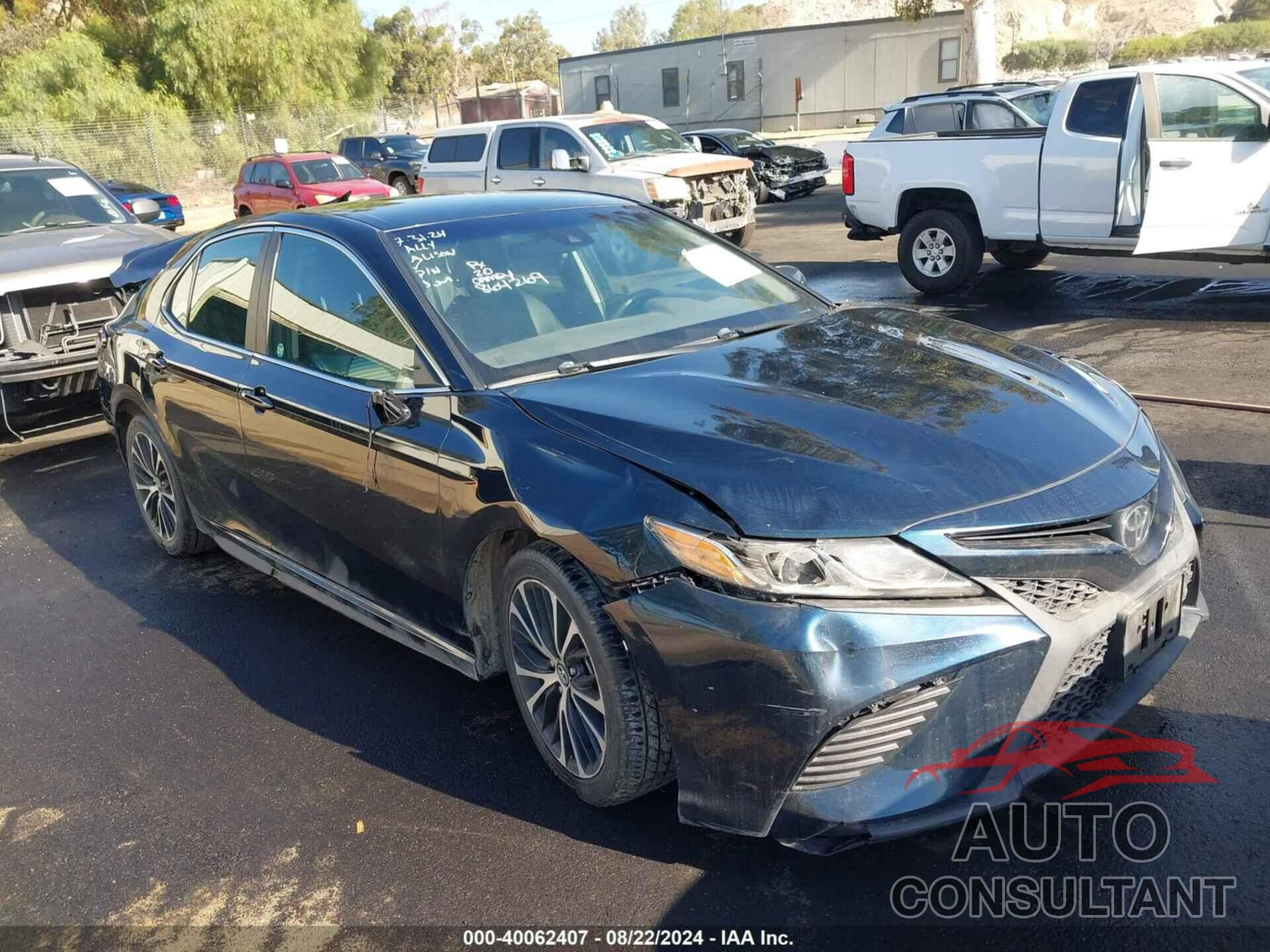 TOYOTA CAMRY 2020 - 4T1G11AK8LU864269