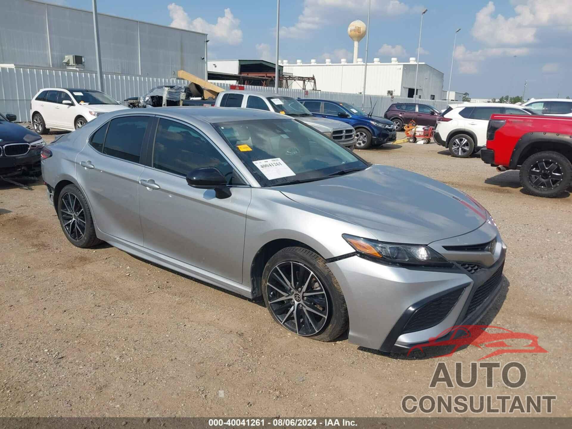 TOYOTA CAMRY 2021 - 4T1G11AK4MU439682