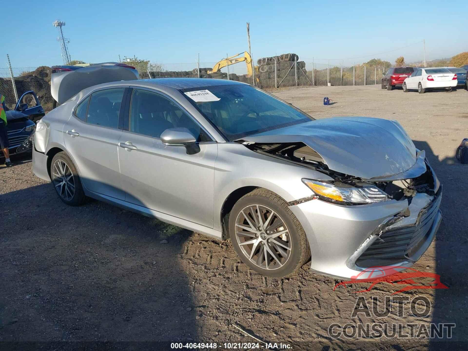 TOYOTA CAMRY 2022 - 4T1F11BK7NU051695