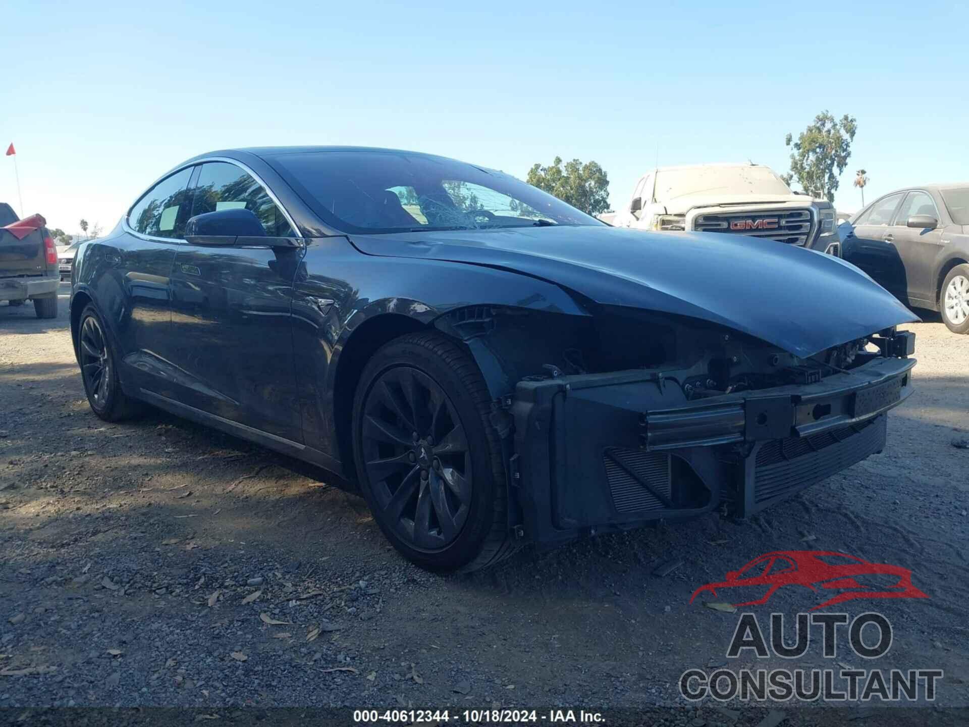 TESLA MODEL S 2018 - 5YJSA1E23JF295619