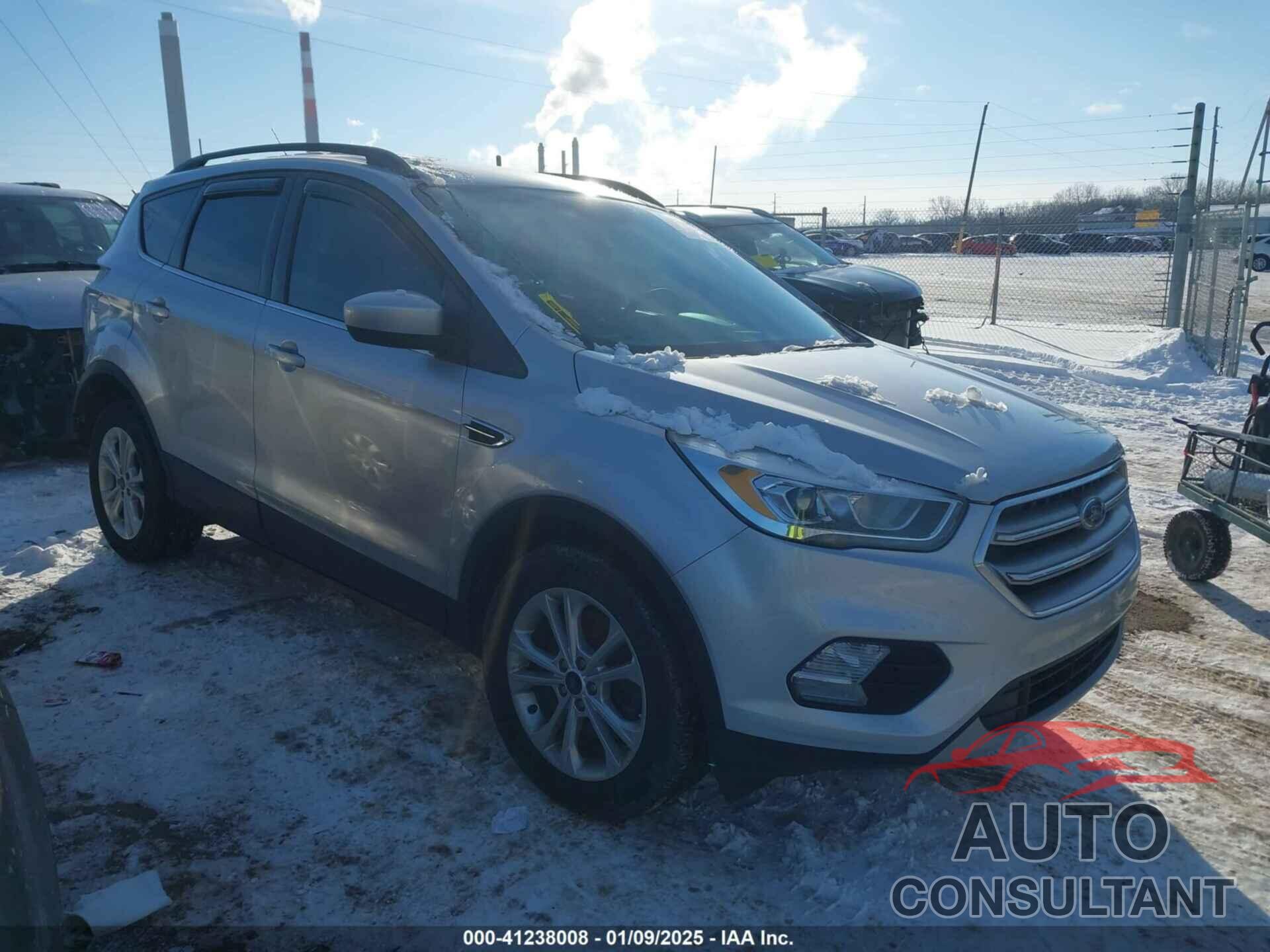 FORD ESCAPE 2017 - 1FMCU9G99HUB77124