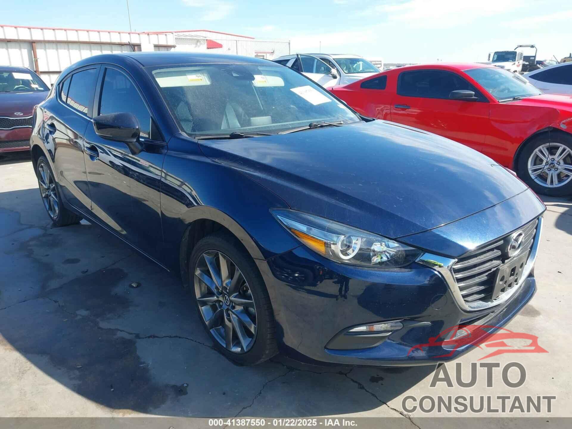 MAZDA MAZDA3 2018 - 3MZBN1L37JM272319