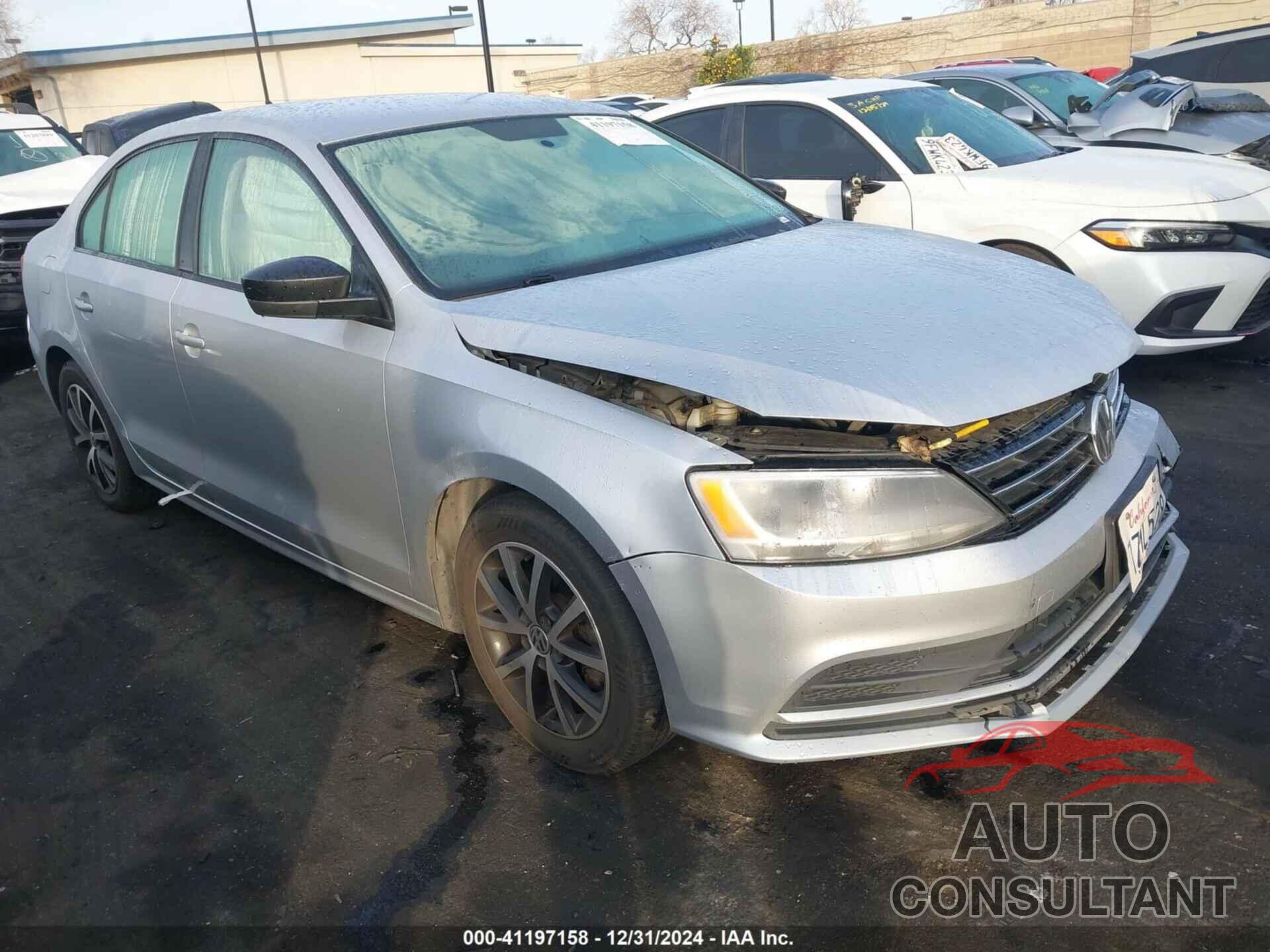 VOLKSWAGEN JETTA 2016 - 3VWD67AJ7GM225715