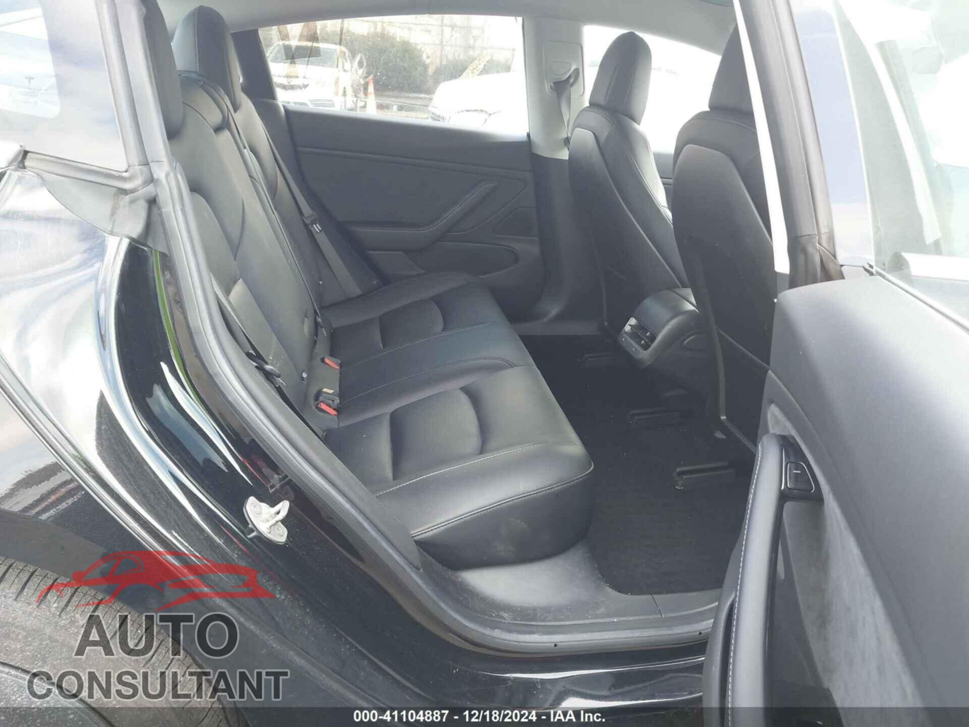 TESLA MODEL 3 2018 - 5YJ3E1EA4JF021006