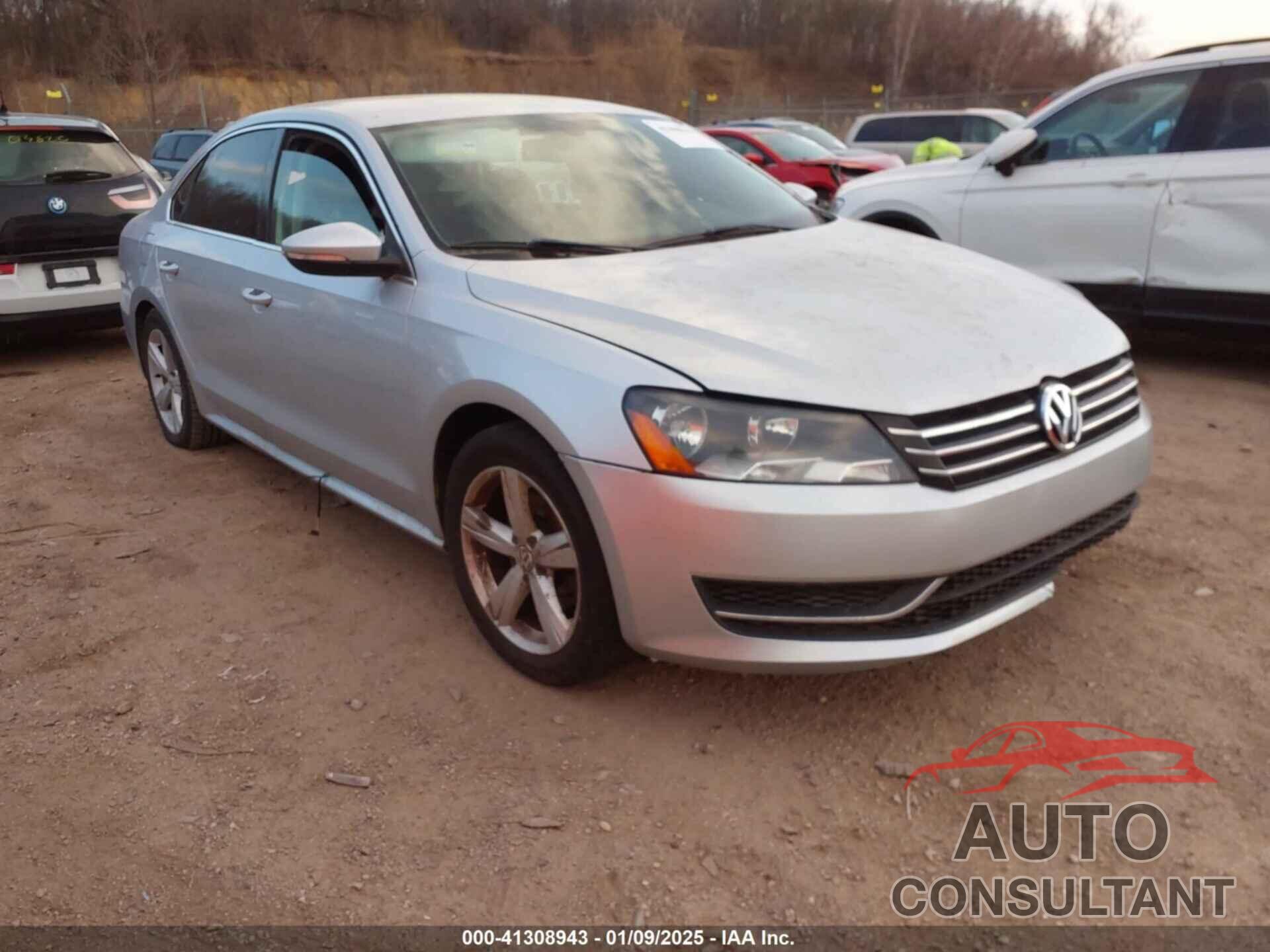 VOLKSWAGEN PASSAT 2012 - 1VWBP7A39CC021757