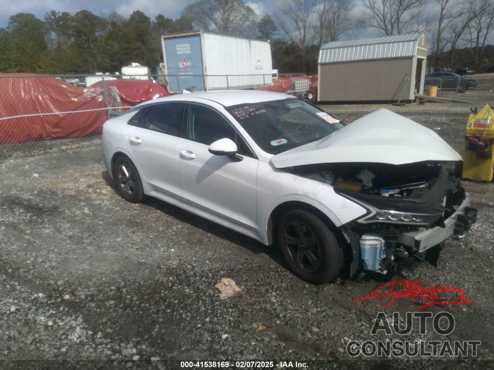 KIA K5 2023 - 5XXG14J28PG216299