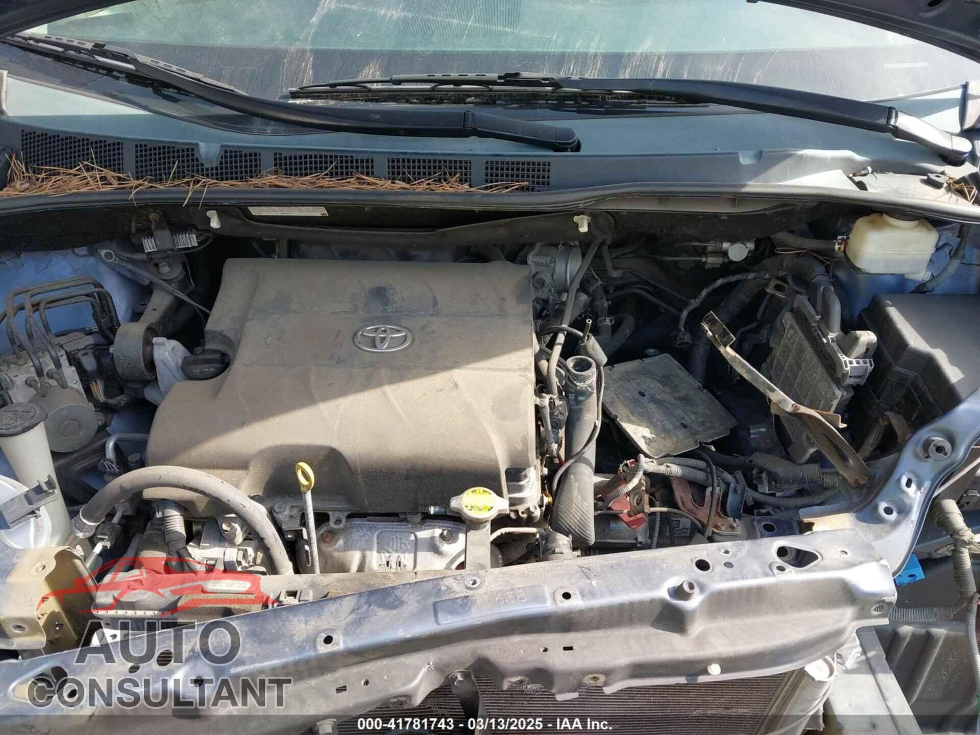 TOYOTA SIENNA 2014 - 5TDKK3DC9ES510487