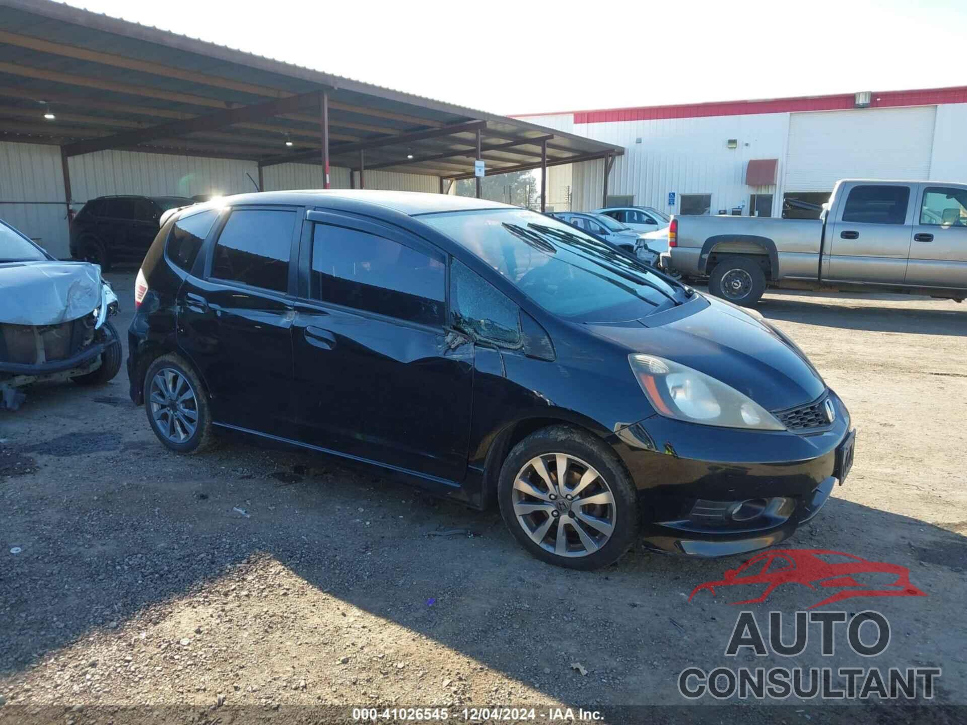 HONDA FIT 2013 - JHMGE8H53DC012225