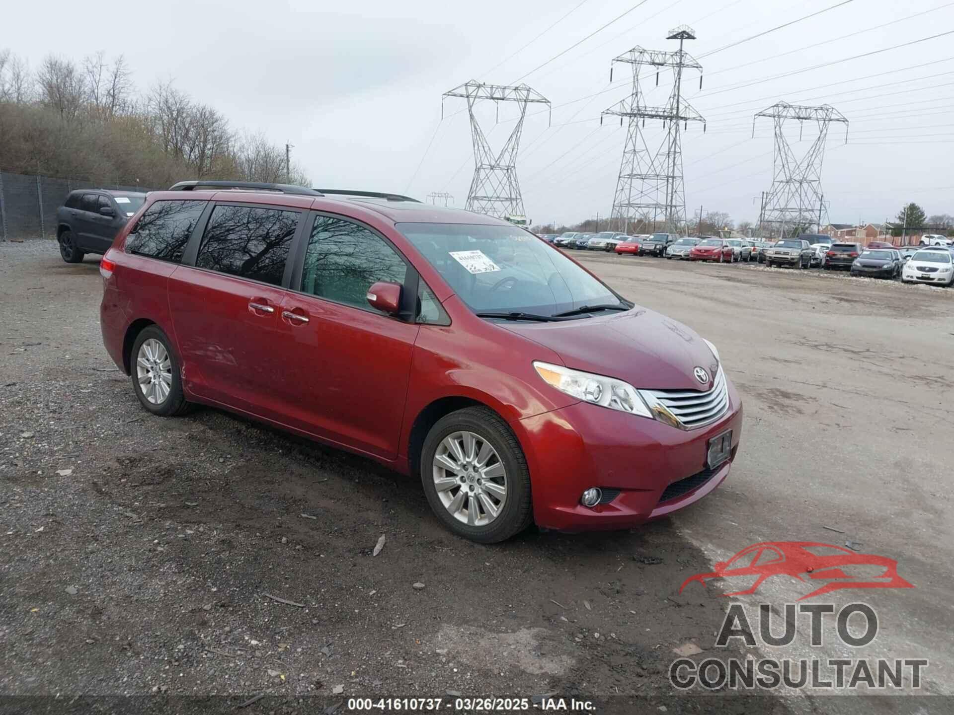 TOYOTA SIENNA 2013 - 5TDDK3DC1DS068215