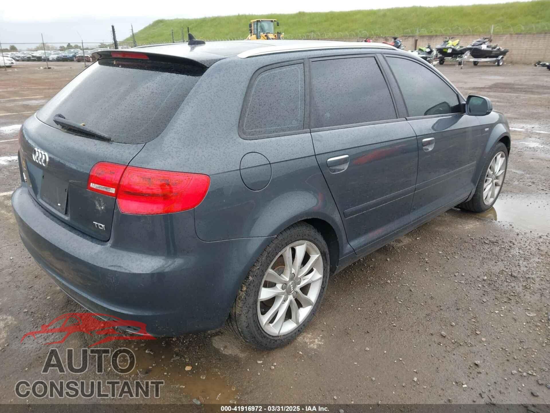 AUDI A3 2013 - WAUBJAFM7DA012021