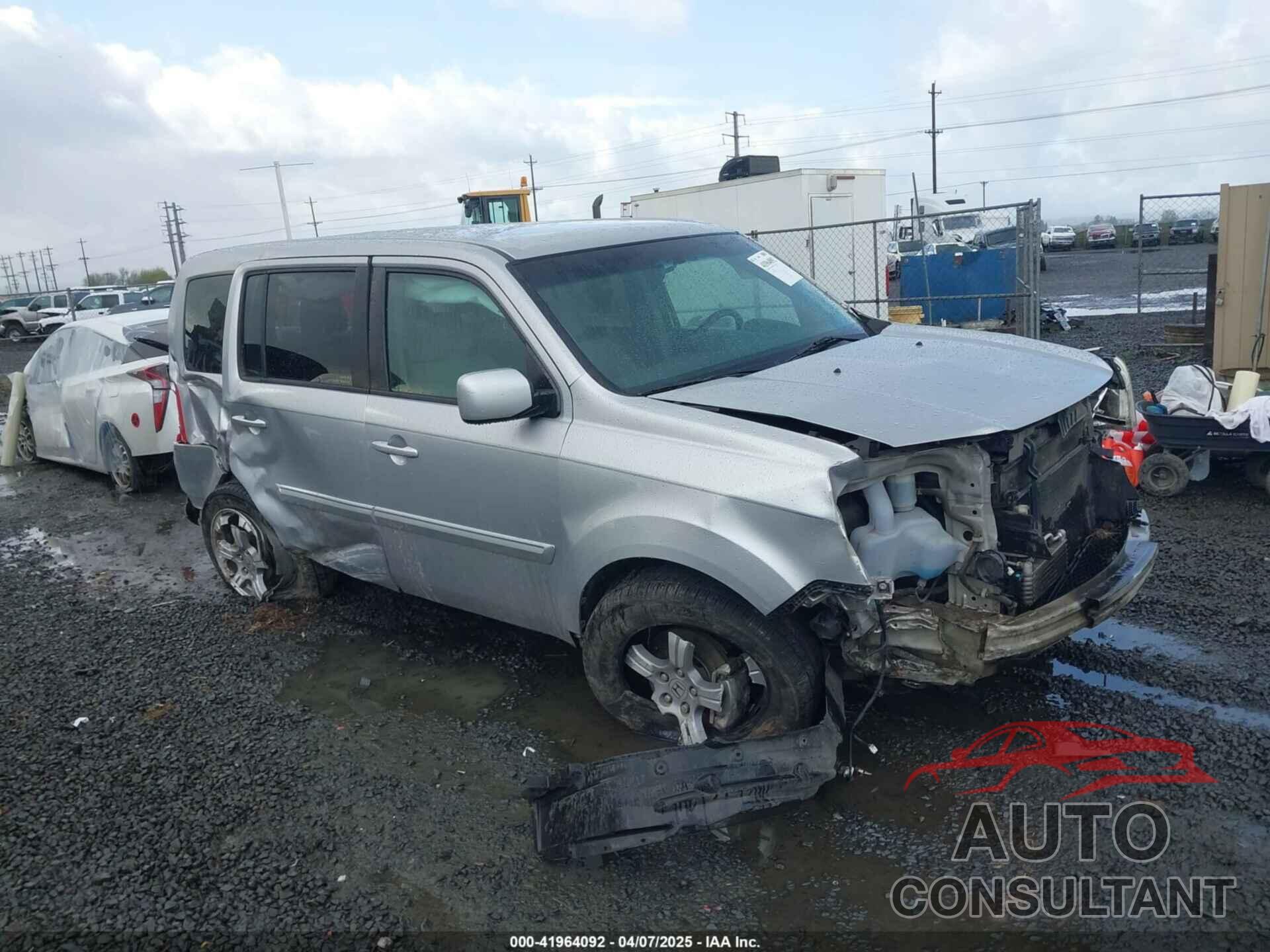 HONDA PILOT 2013 - 5FNYF4H48DB067355
