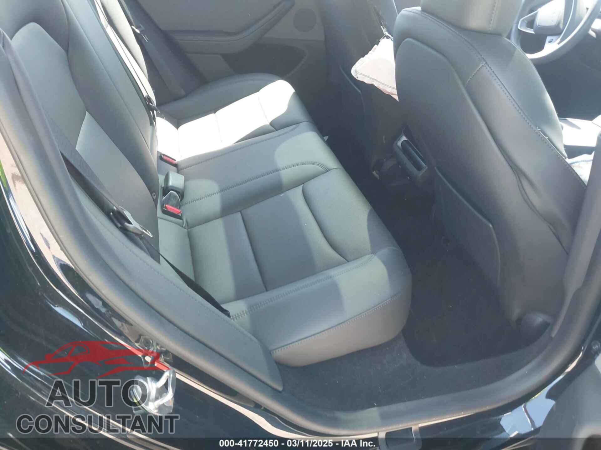 TESLA MODEL 3 2024 - 5YJ3E1EA4RF745385