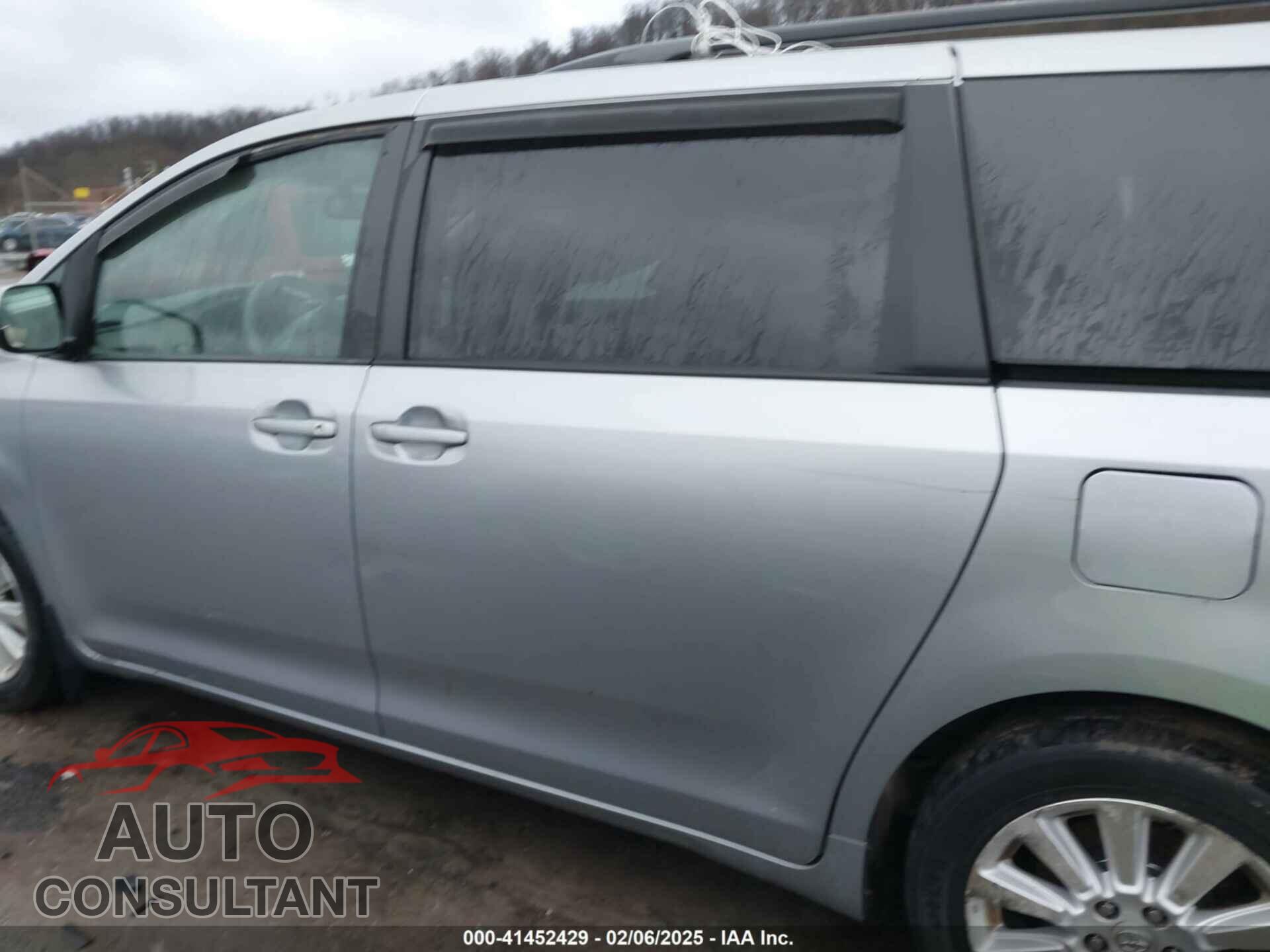 TOYOTA SIENNA 2012 - 5TDJK3DC2CS048282