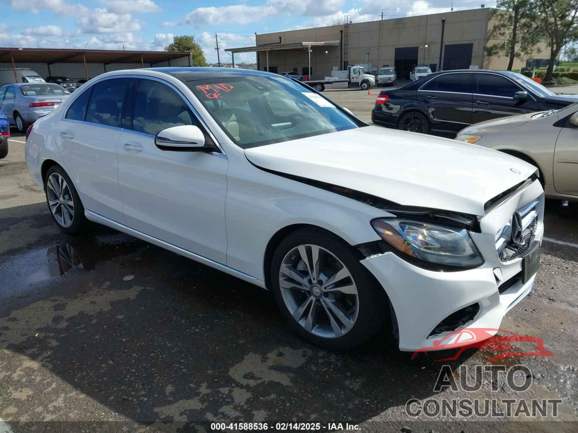 MERCEDES-BENZ C 300 2016 - 55SWF4JB2GU156633