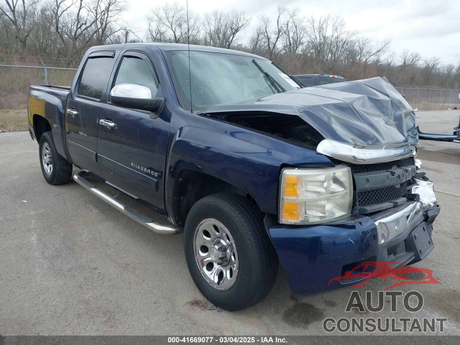 CHEVROLET SILVERADO 1500 2011 - 3GCPCSEA3BG134616