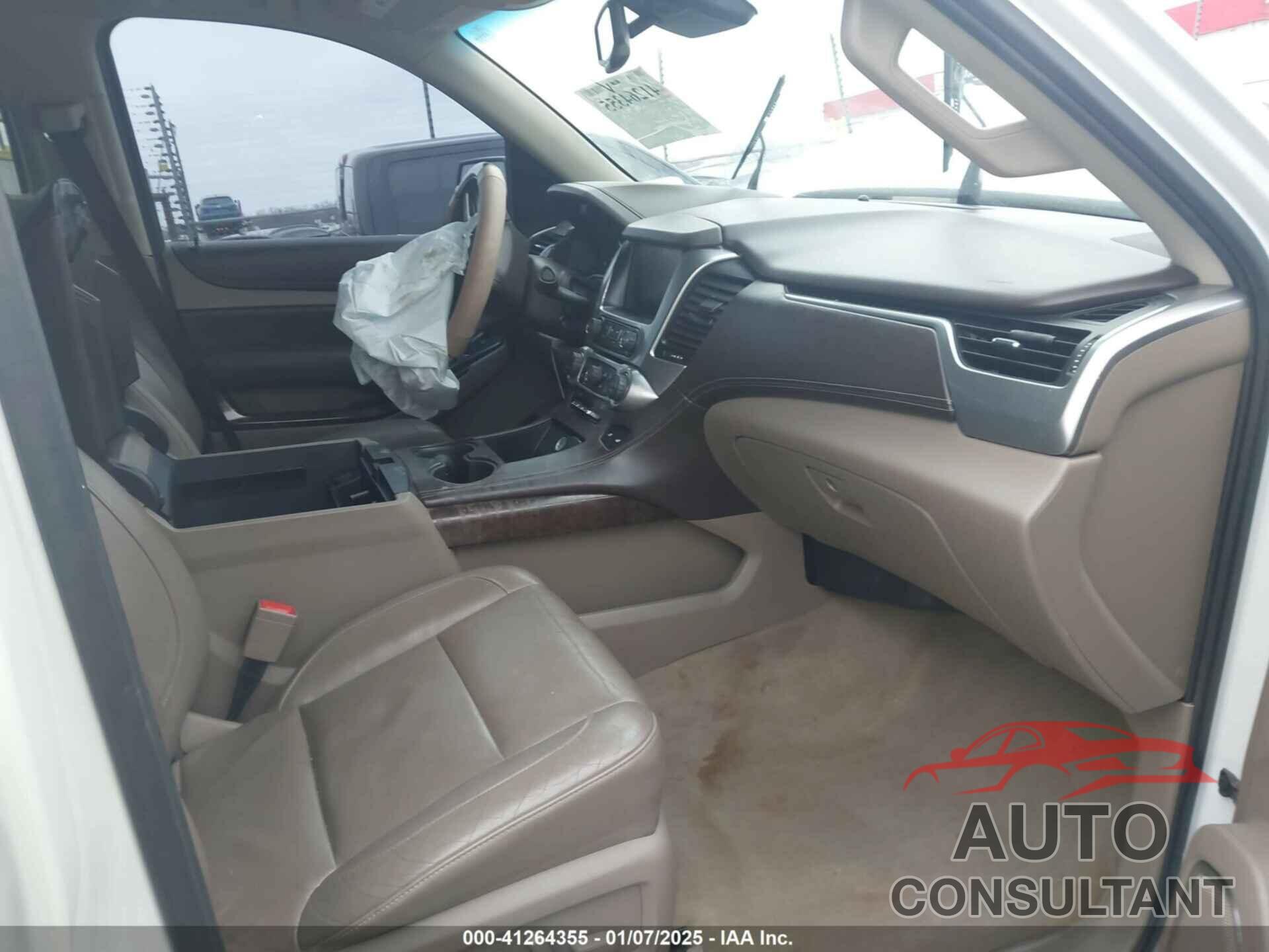 CHEVROLET TAHOE 2017 - 1GNSCBKC8HR124132