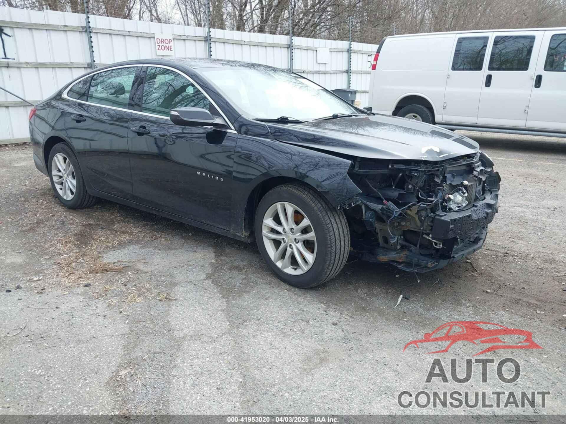 CHEVROLET MALIBU 2017 - 1G1ZE5ST1HF166624