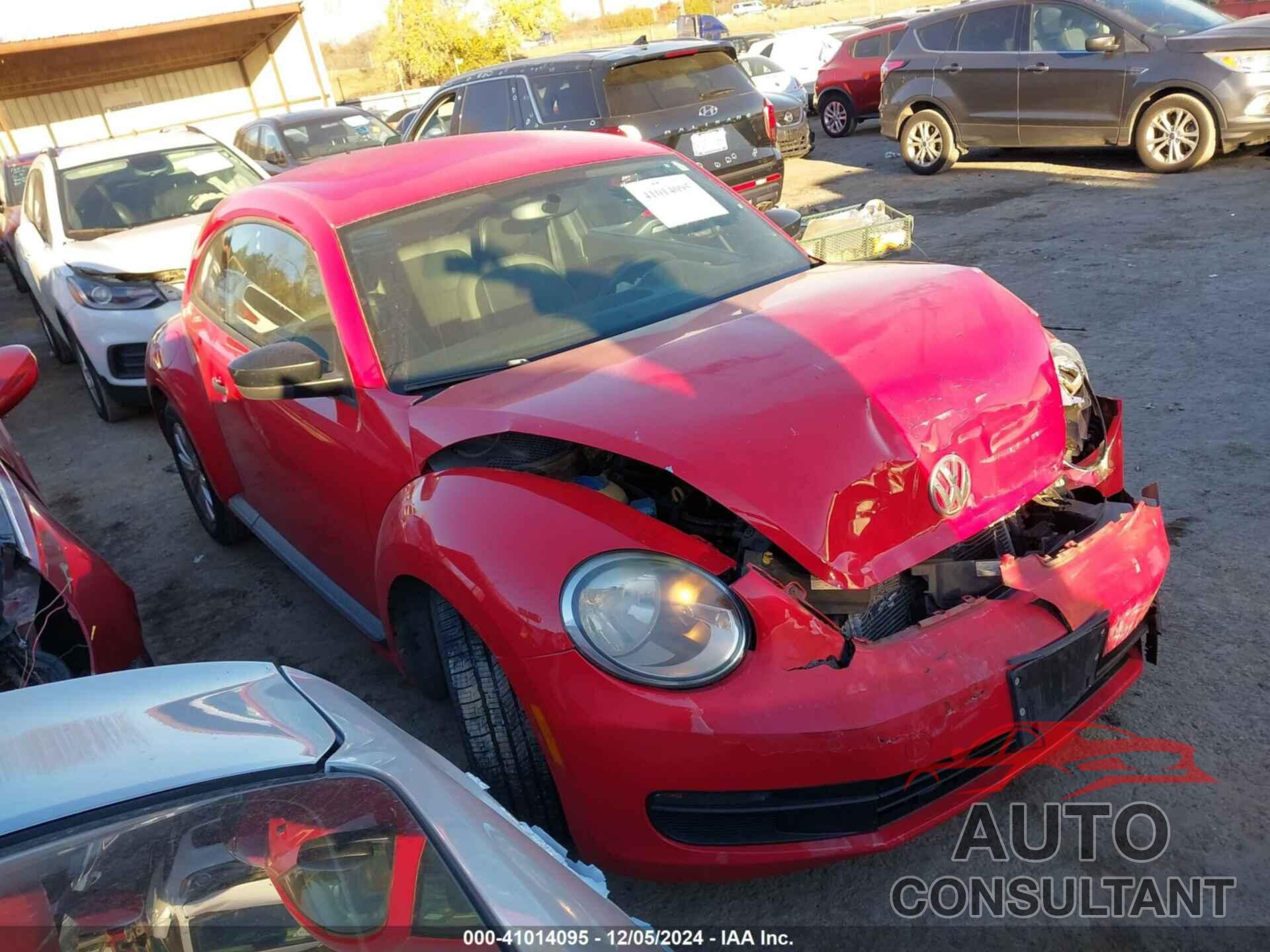 VOLKSWAGEN BEETLE 2015 - 3VWF17AT3FM619591