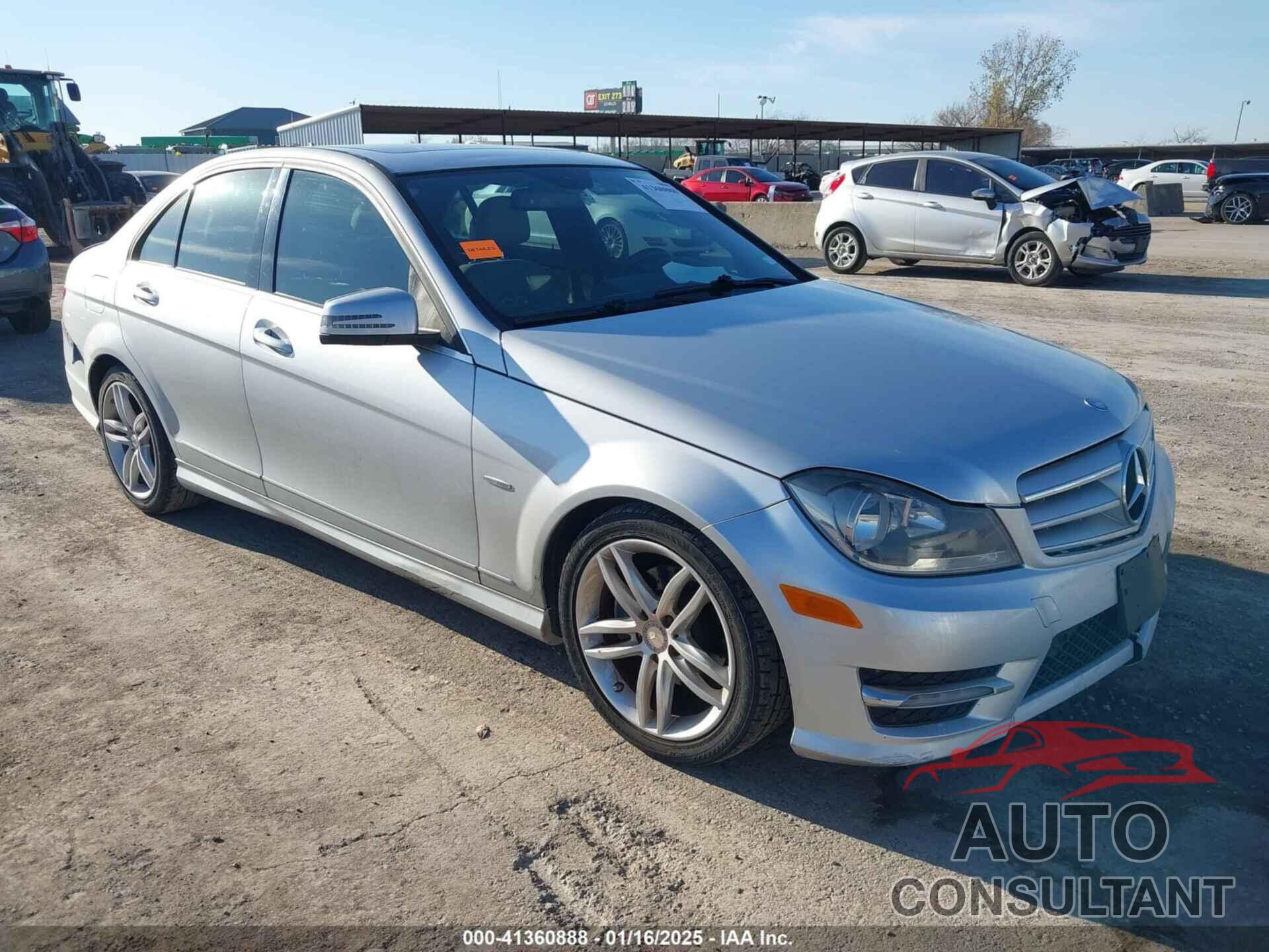 MERCEDES-BENZ C 250 2012 - WDDGF4HB2CR206288