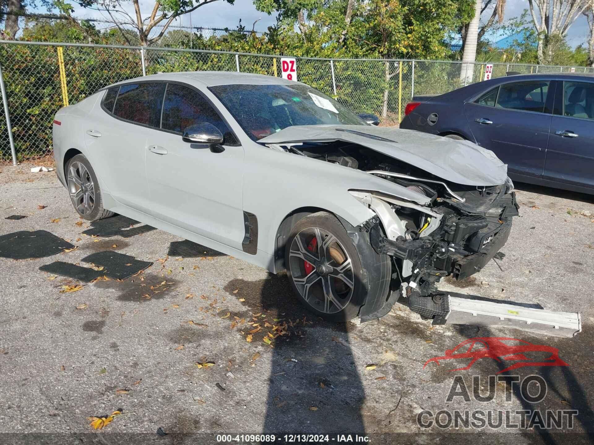 KIA STINGER 2021 - KNAE35LC5M6097812