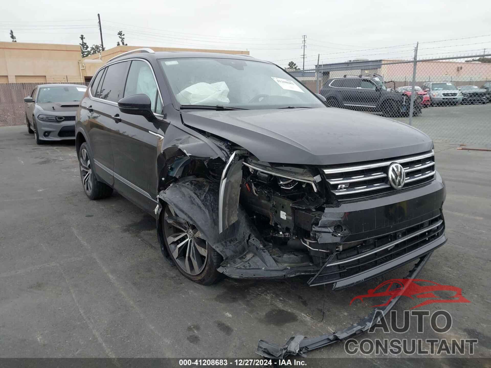 VOLKSWAGEN TIGUAN 2018 - 3VV4B7AX1JM187961