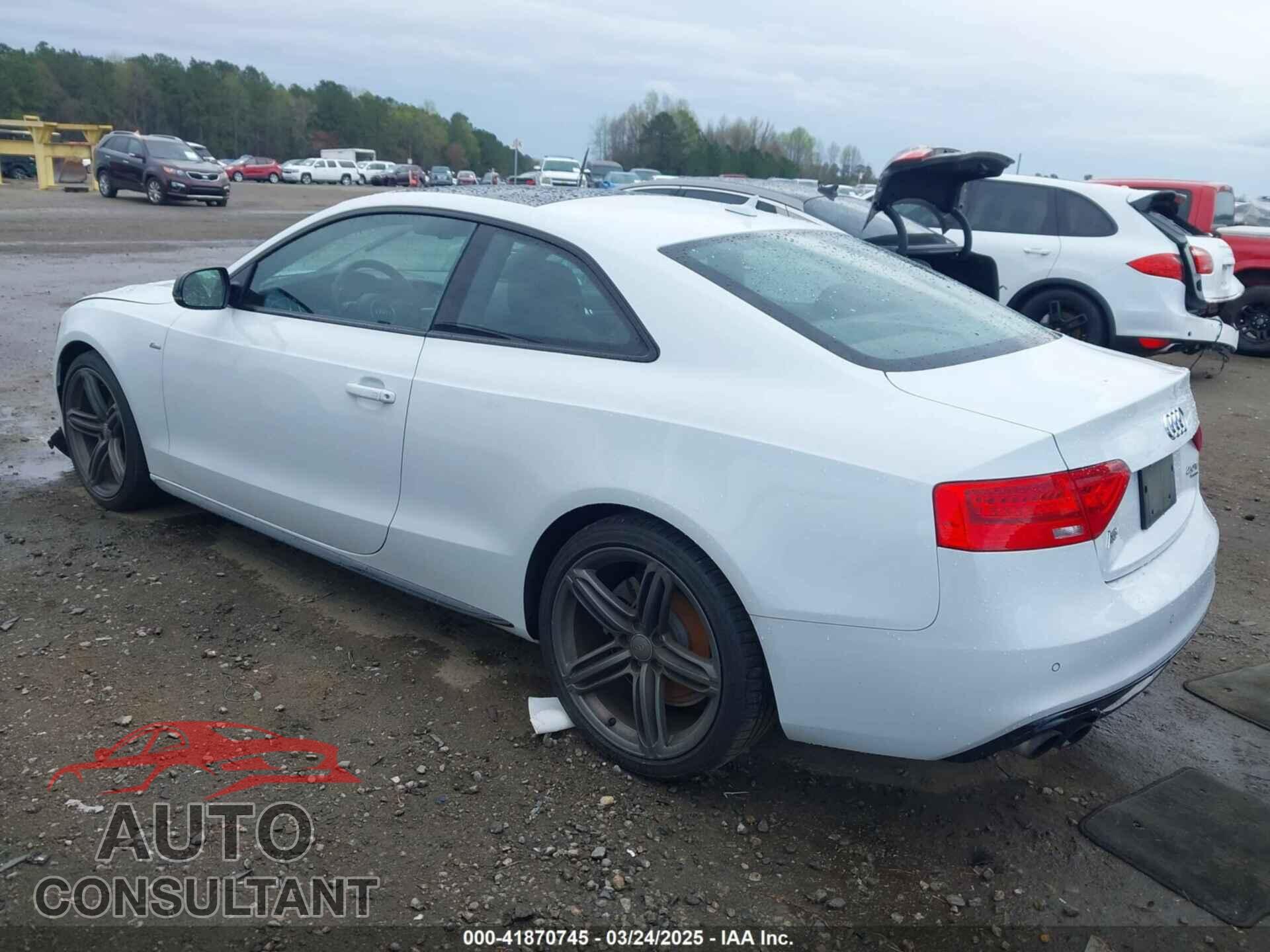 AUDI A5 2014 - WAUSFAFR3EA032247