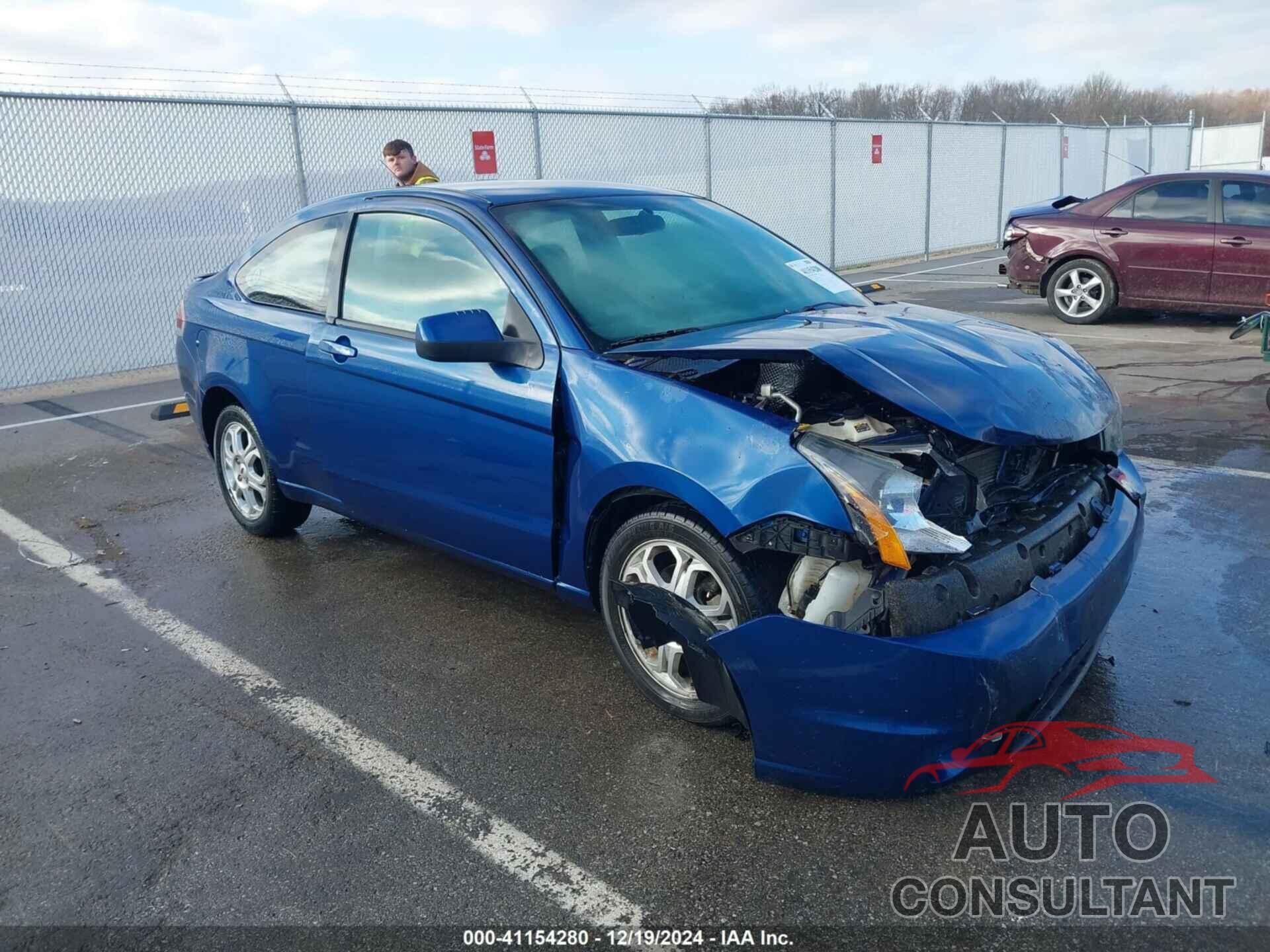 FORD FOCUS 2009 - 1FAHP32N89W244407