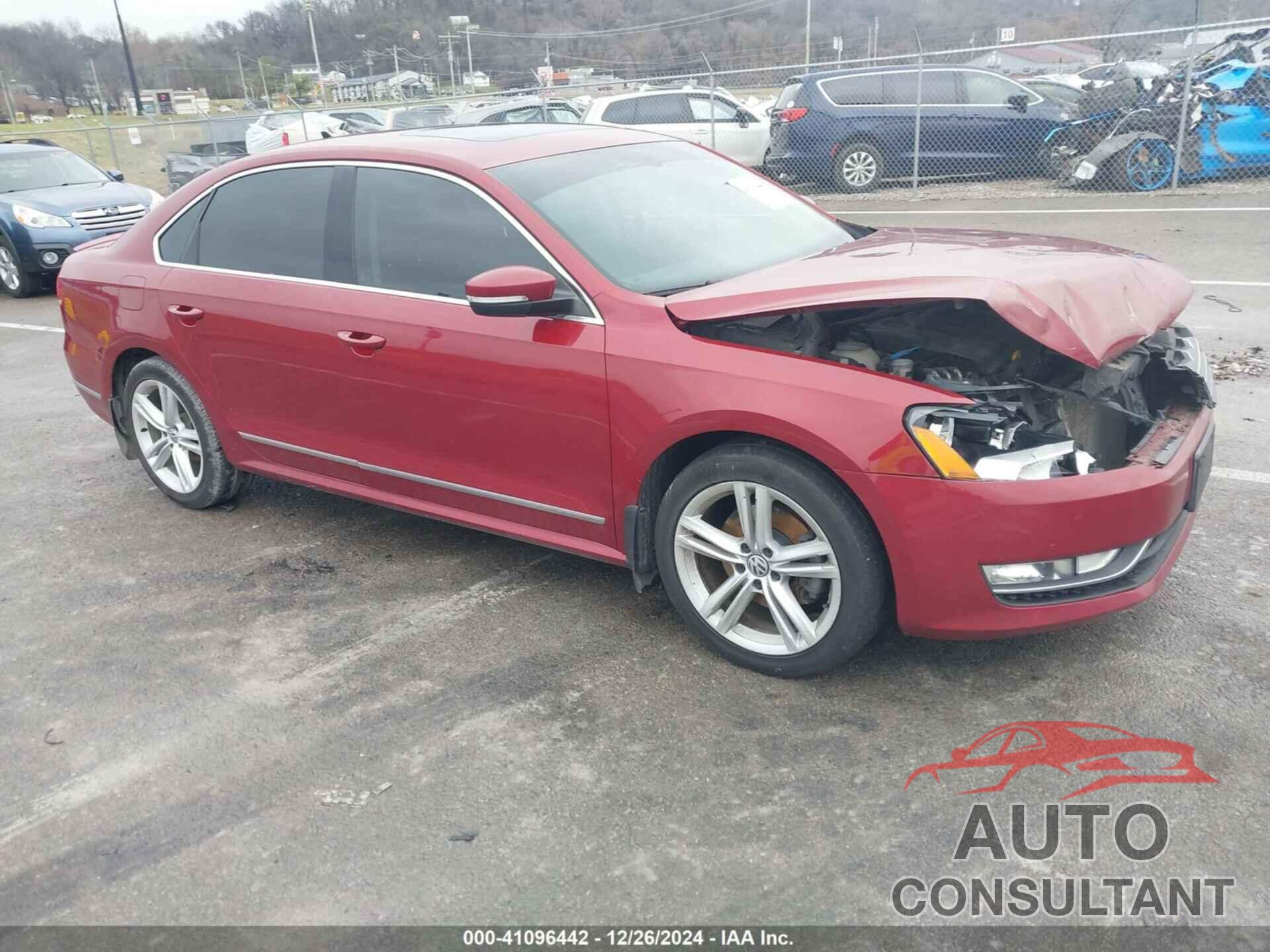 VOLKSWAGEN PASSAT 2015 - 1VWCV7A37FC106000