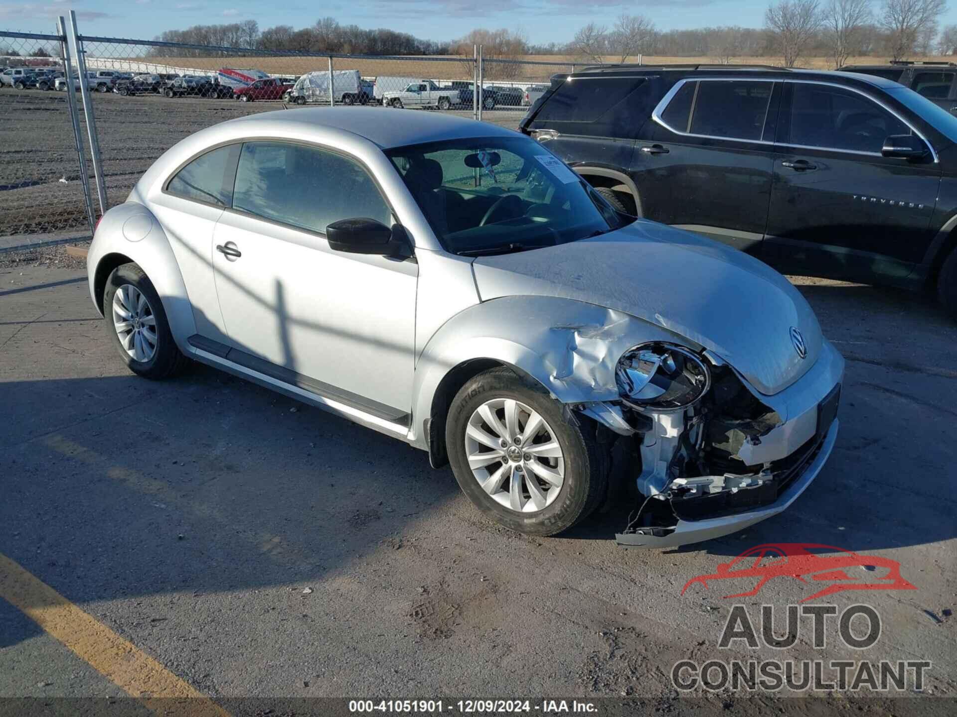 VOLKSWAGEN BEETLE 2014 - 3VWF17AT8EM640628