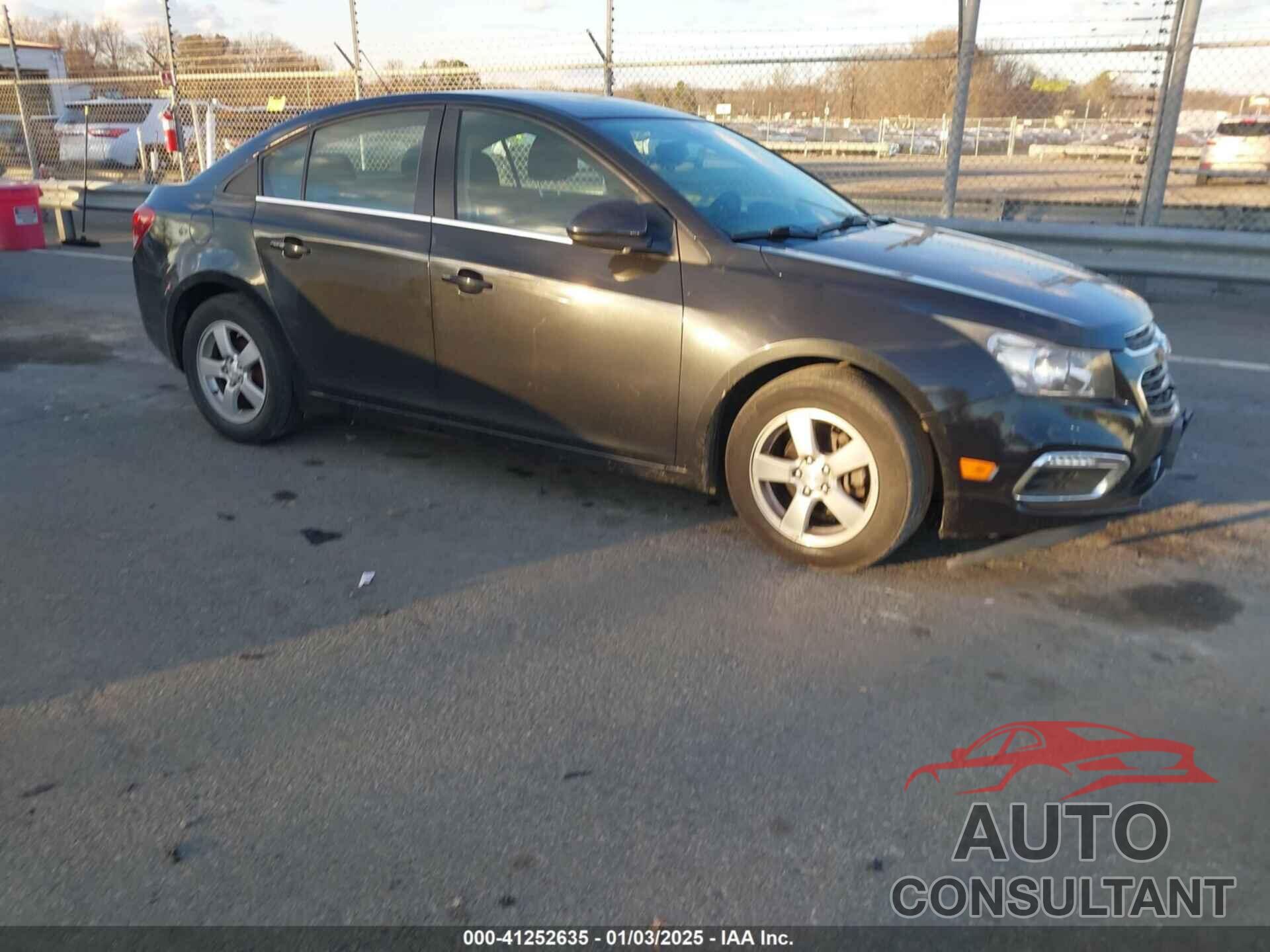 CHEVROLET CRUZE 2015 - 1G1PC5SB4F7112410