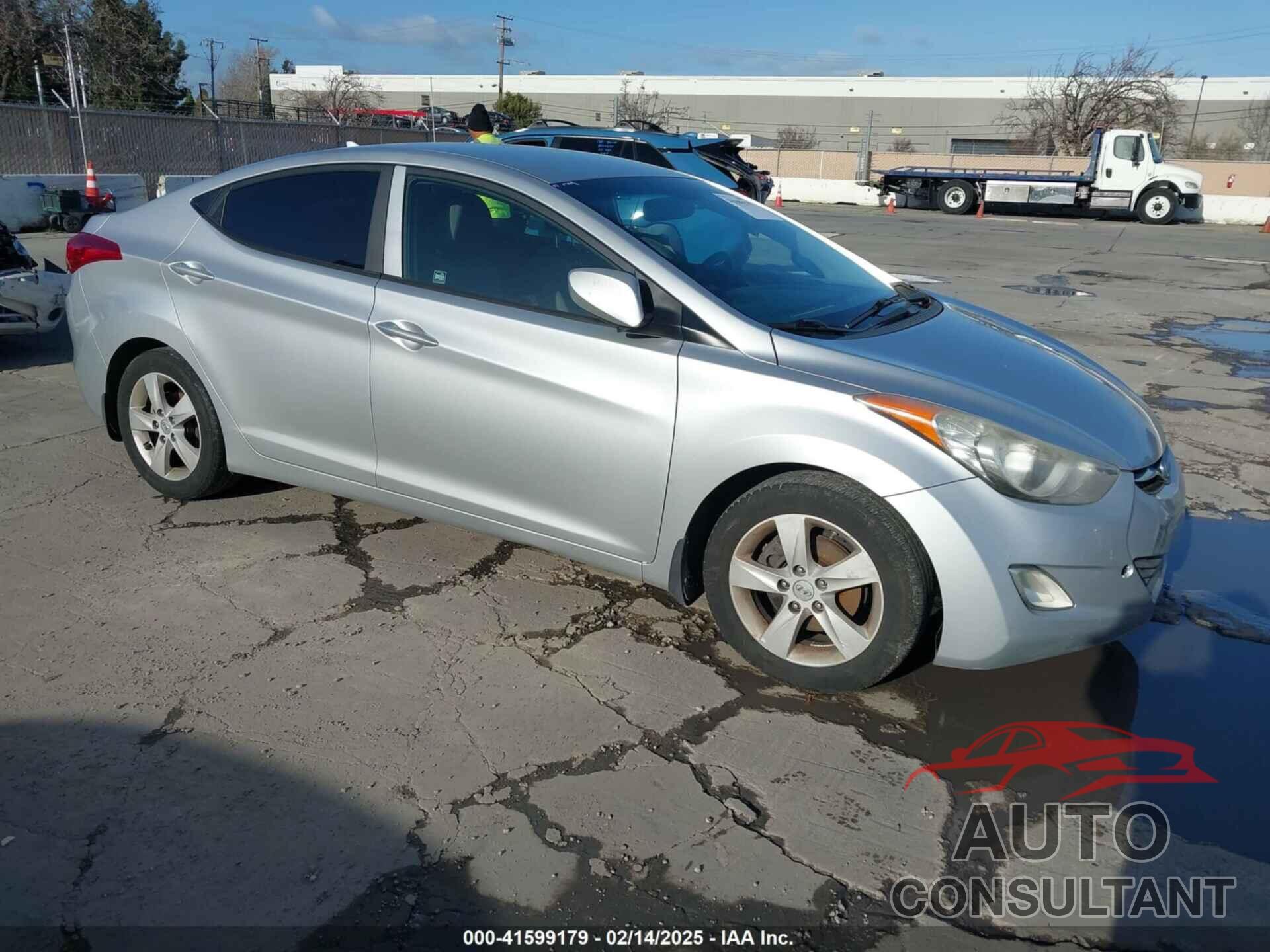 HYUNDAI ELANTRA 2012 - 5NPDH4AE2CH140084