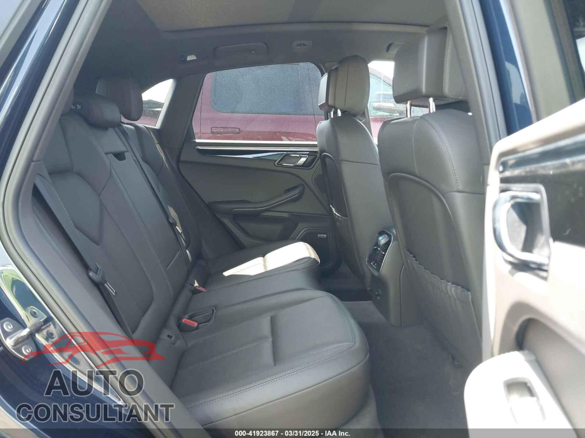 PORSCHE MACAN 2016 - WP1AB2A5XGLB57403