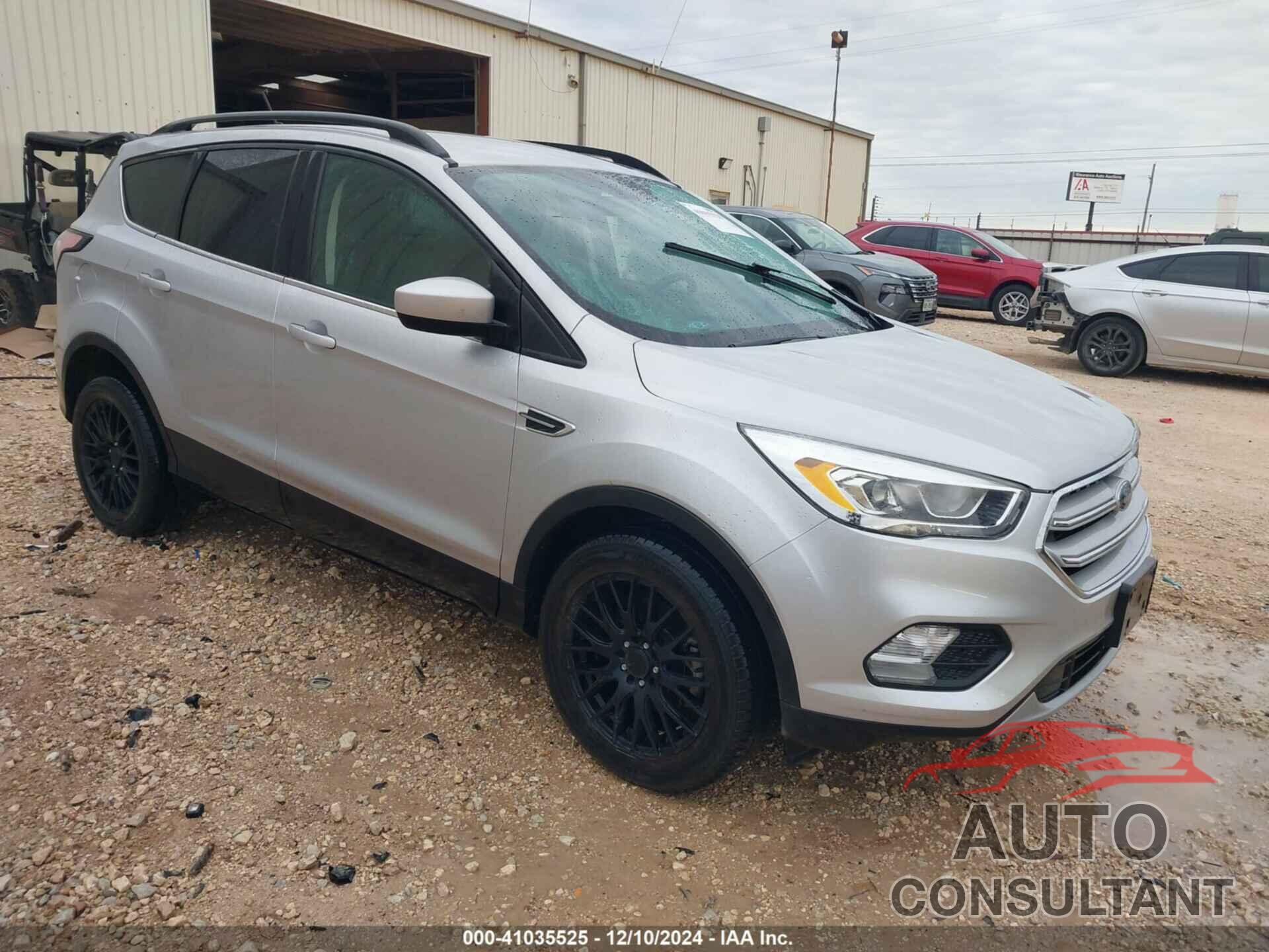 FORD ESCAPE 2018 - 1FMCU0HD4JUB11889