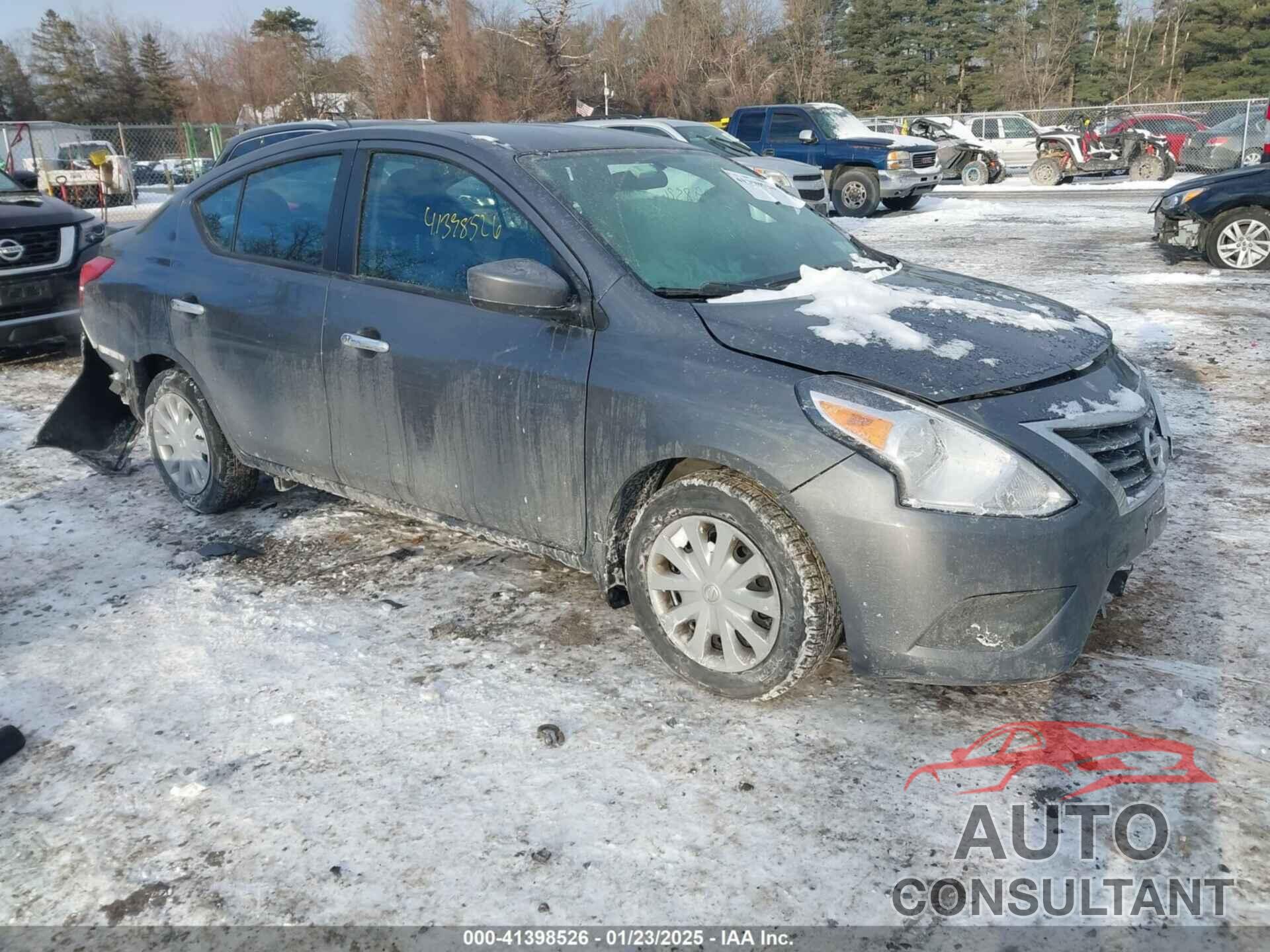 NISSAN VERSA 2018 - 3N1CN7APXJL886970