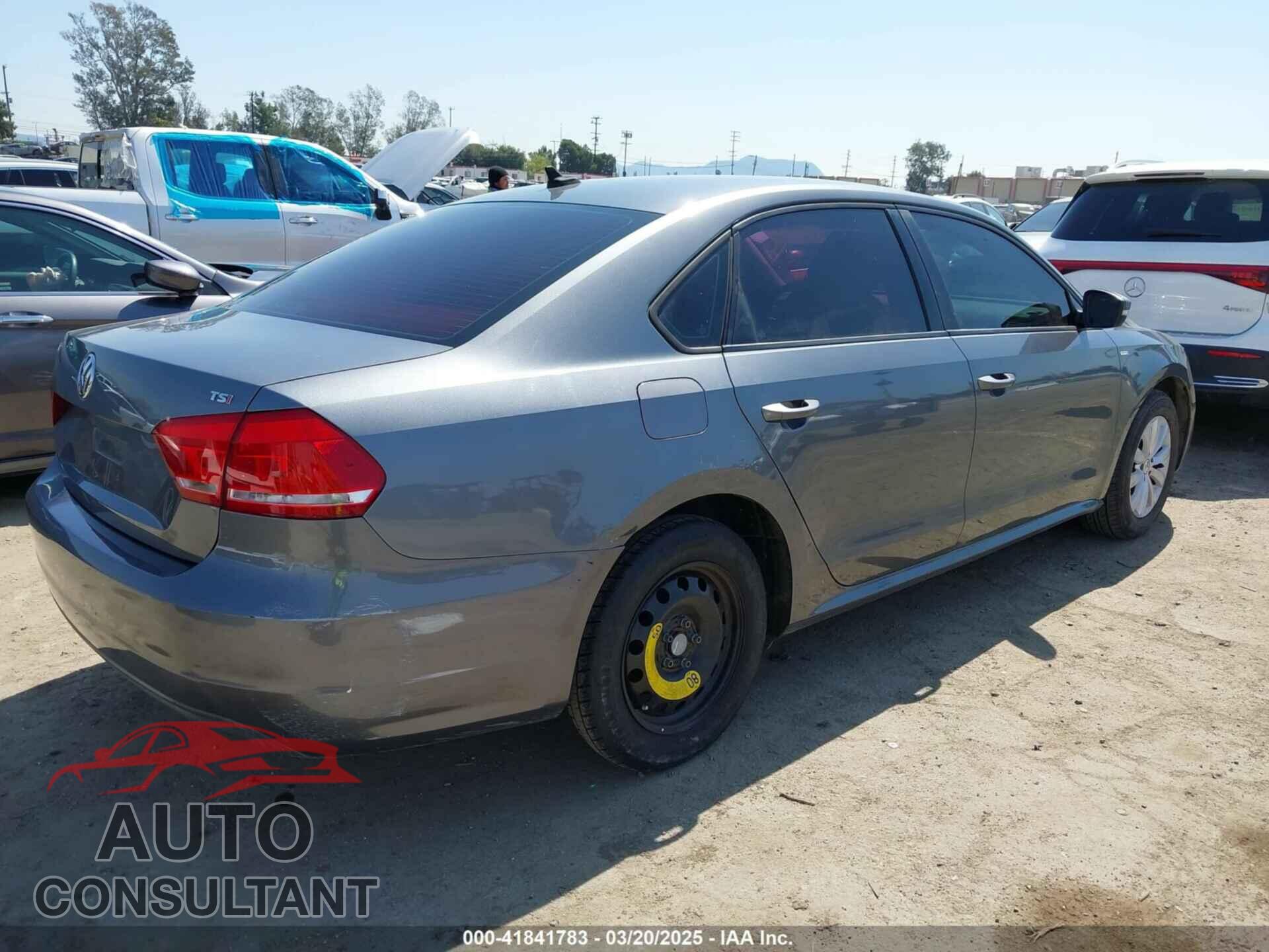 VOLKSWAGEN PASSAT 2014 - 1VWAT7A38EC087579