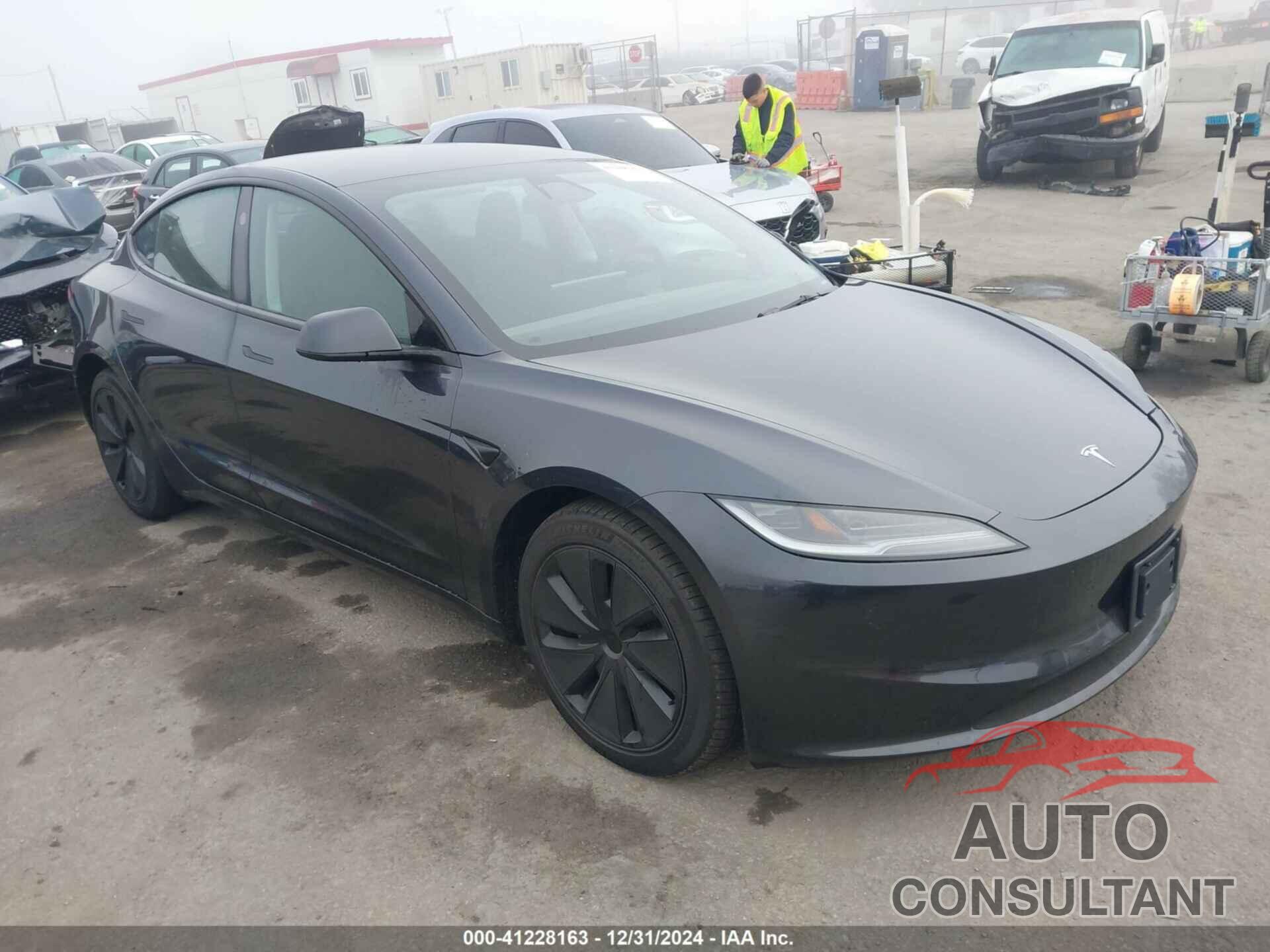 TESLA MODEL 3 2024 - 5YJ3E1EB6RF811721