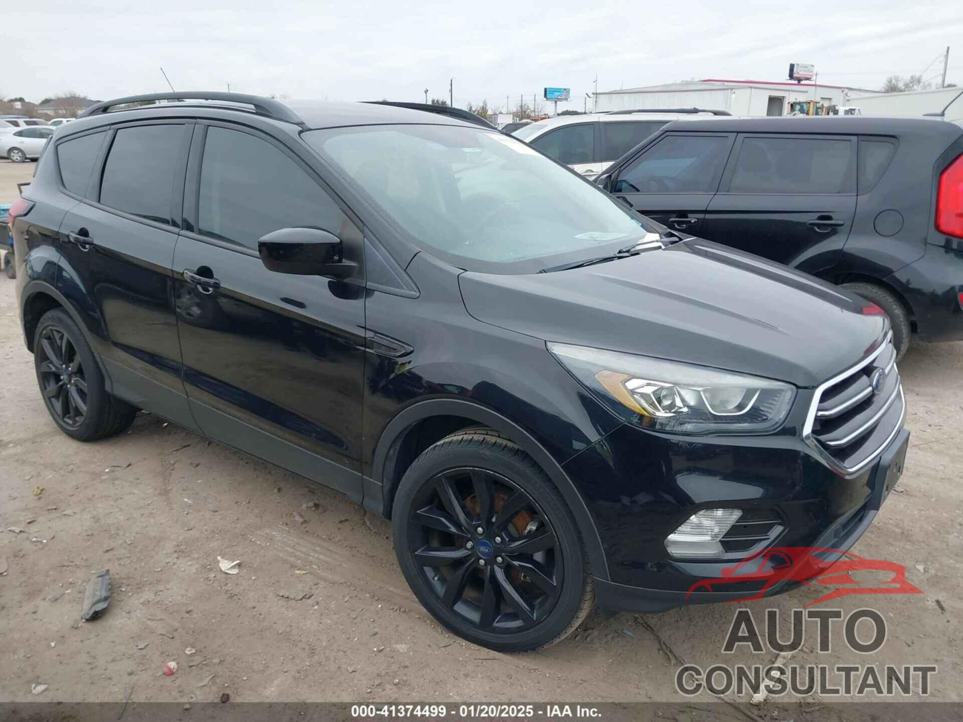 FORD ESCAPE 2019 - 1FMCU0GD8KUC52032