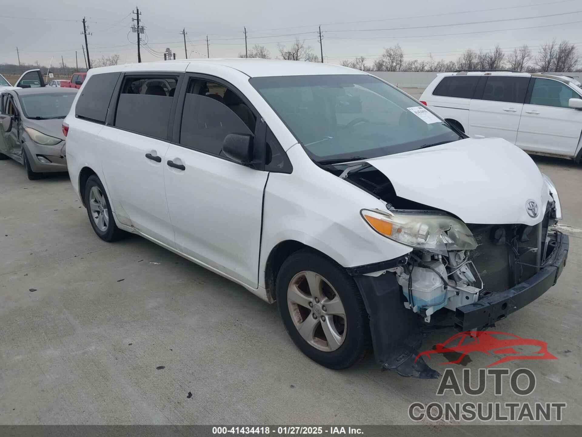 TOYOTA SIENNA 2015 - 5TDZK3DC5FS675095