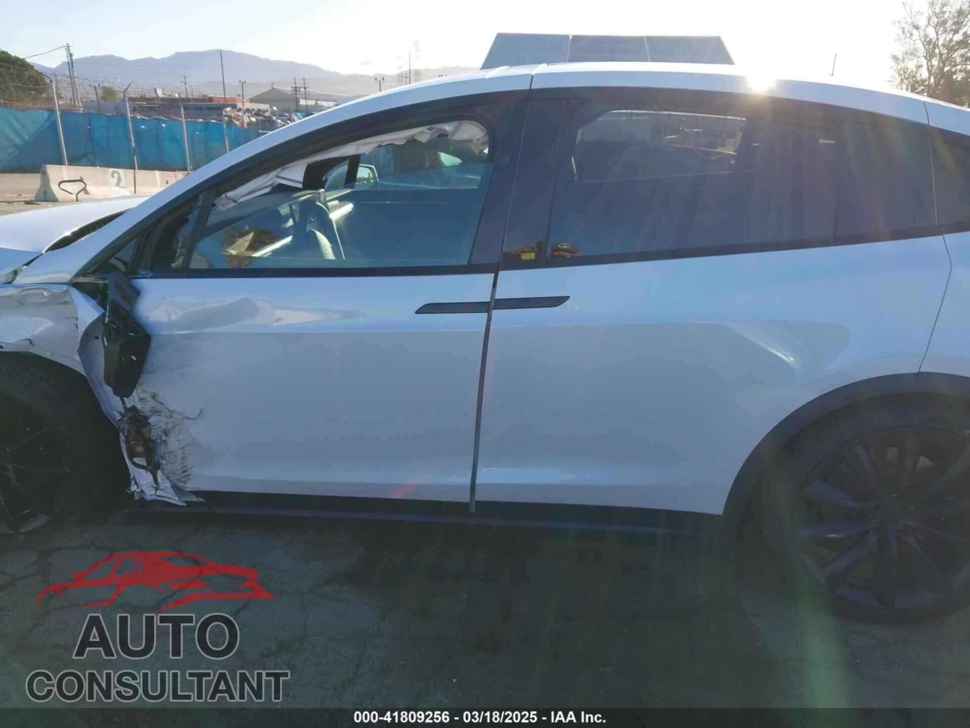 TESLA MODEL X 2022 - 7SAXCBE59NF364984