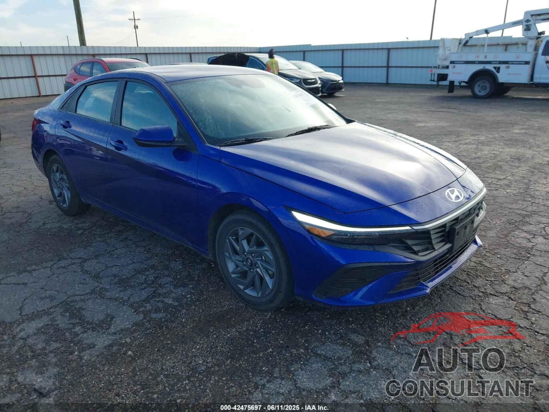 HYUNDAI ELANTRA 2024 - KMHLM4DG5RU823587