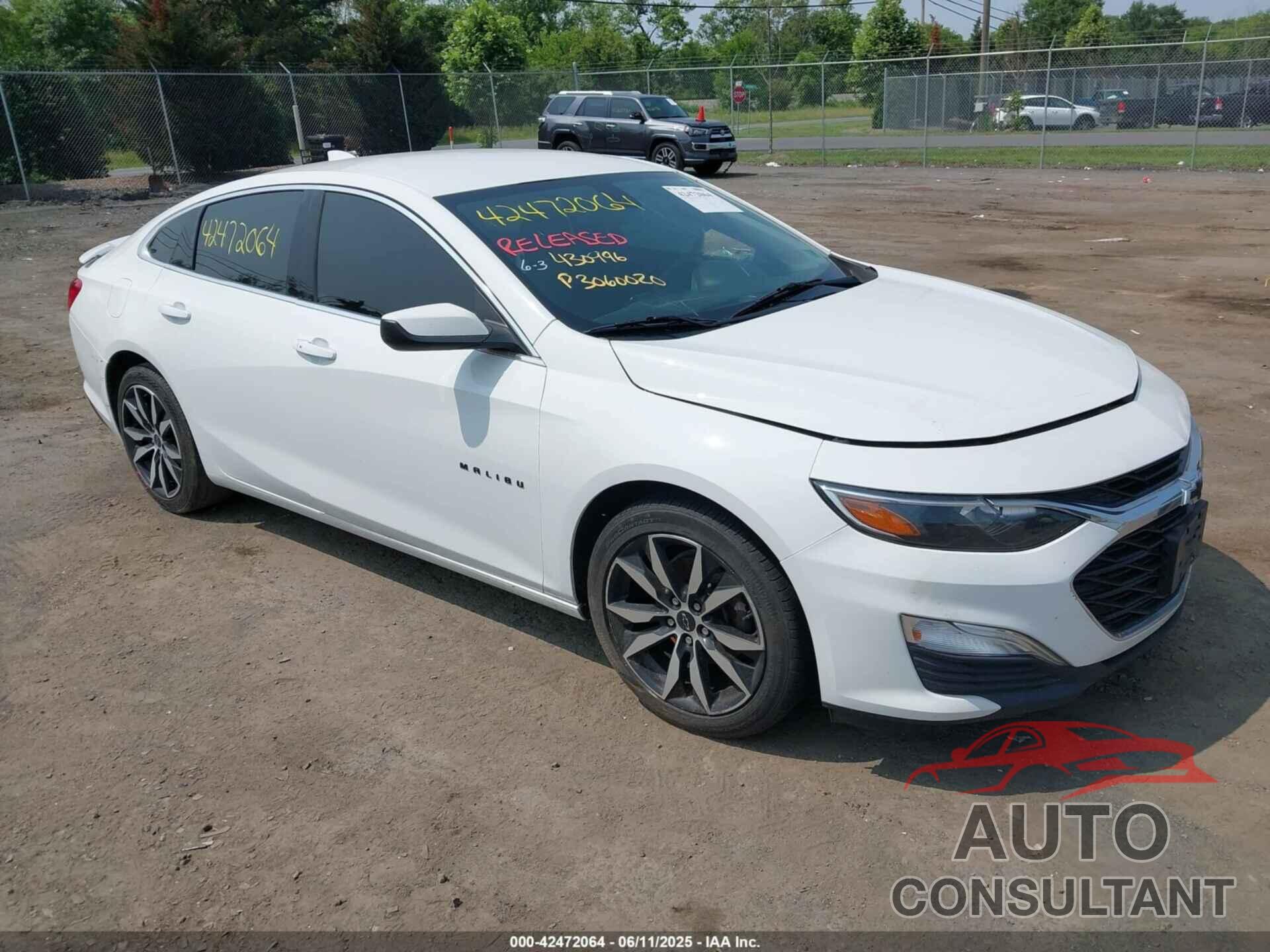 CHEVROLET MALIBU 2021 - 1G1ZG5ST1MF037996