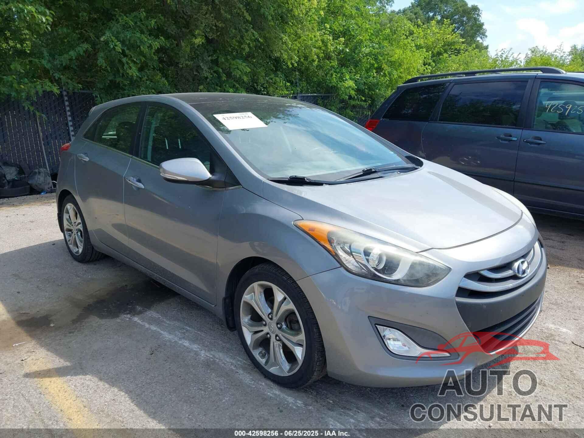 HYUNDAI ELANTRA GT 2013 - KMHD35LE2DU150263